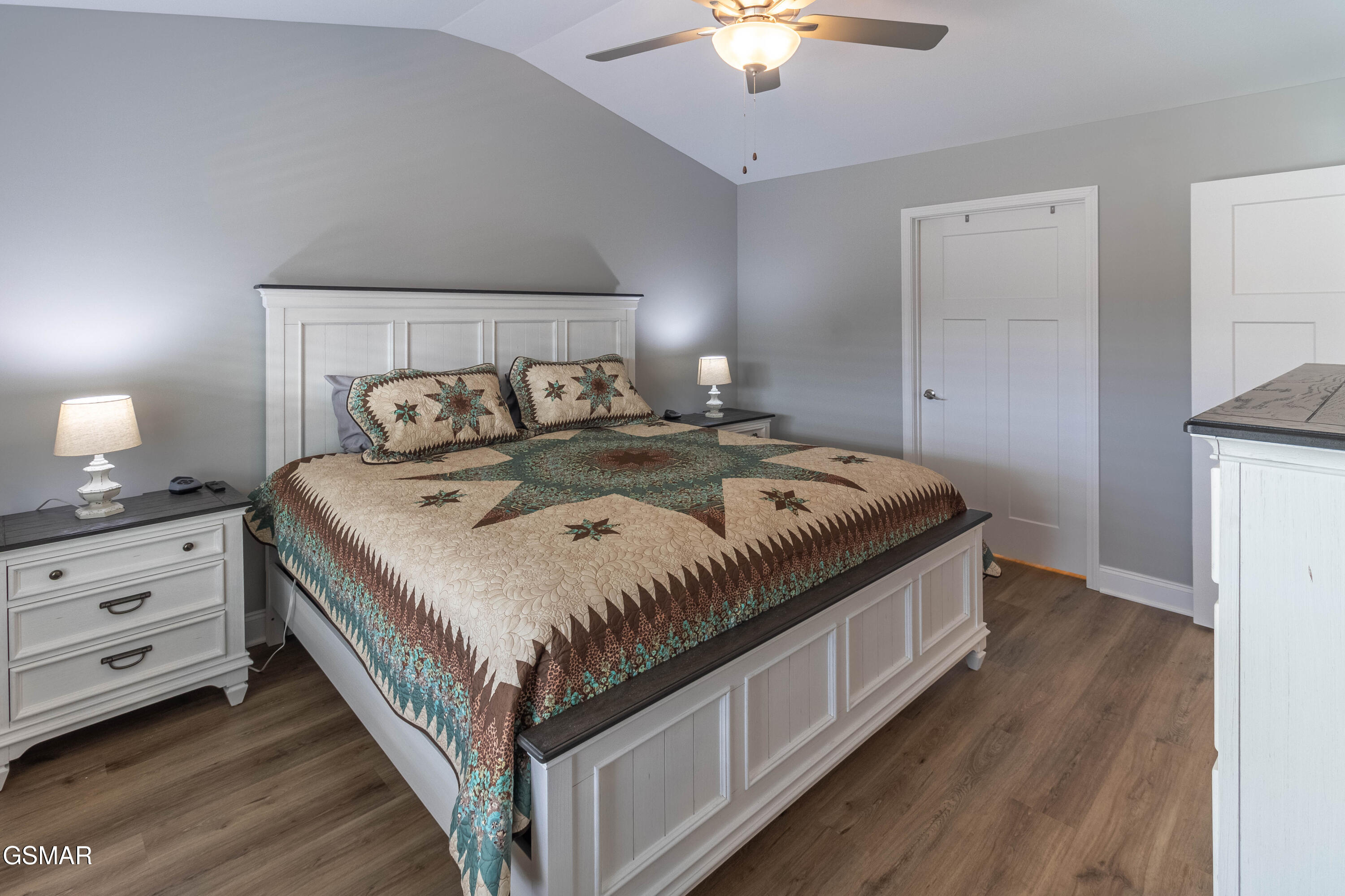 712 Snowflower Circle Pigeon Forge TN 37863