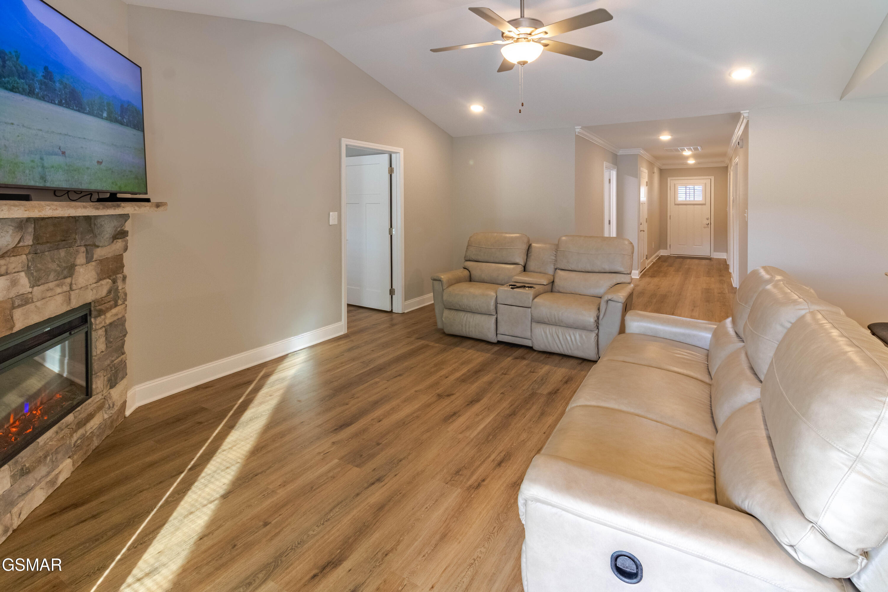 712 Snowflower Circle Pigeon Forge TN 37863