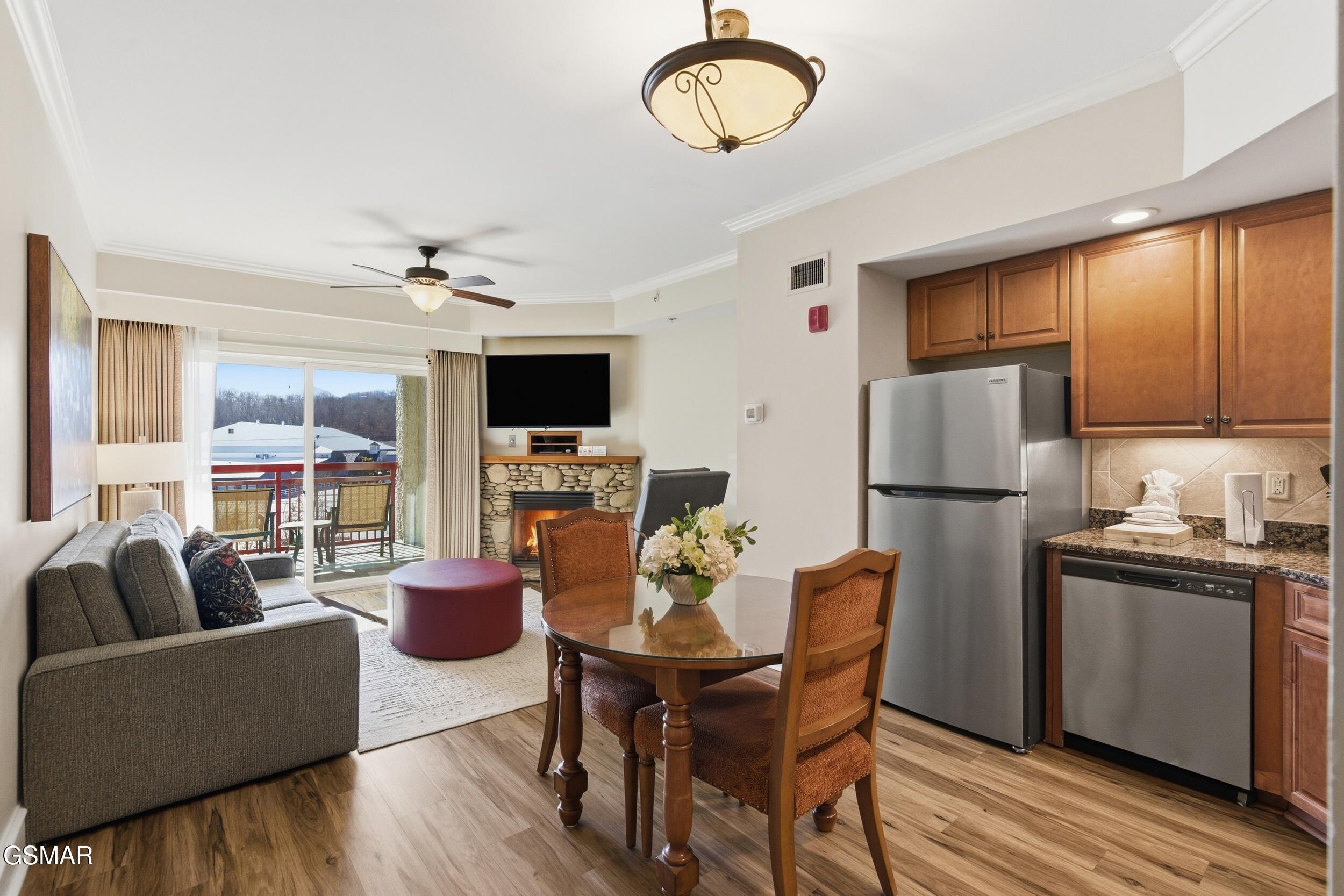 212 Dollywood Lane Pigeon Forge TN 37863