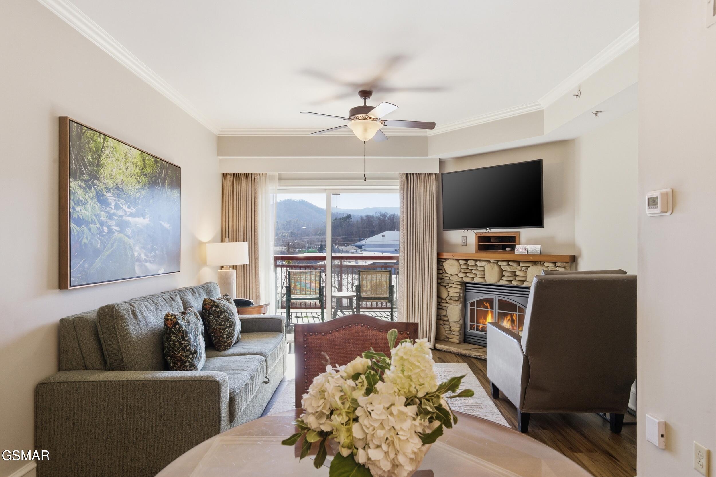 212 Dollywood Lane Pigeon Forge TN 37863
