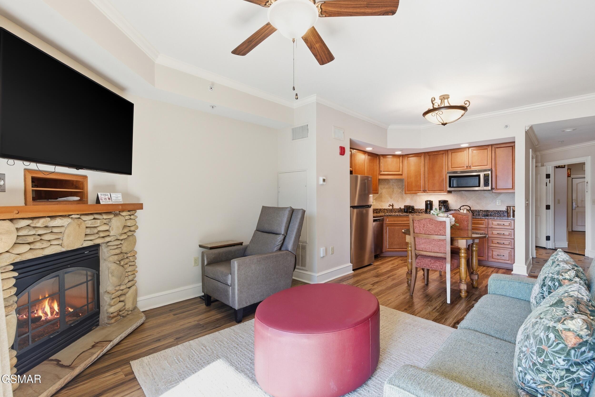 212 Dollywood Lane Pigeon Forge TN 37863