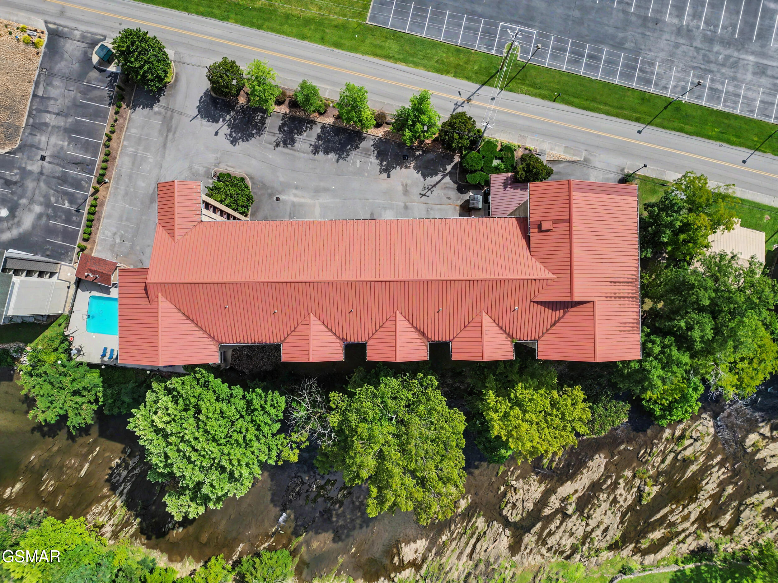 3919 S River Road Pigeon Forge TN 37863