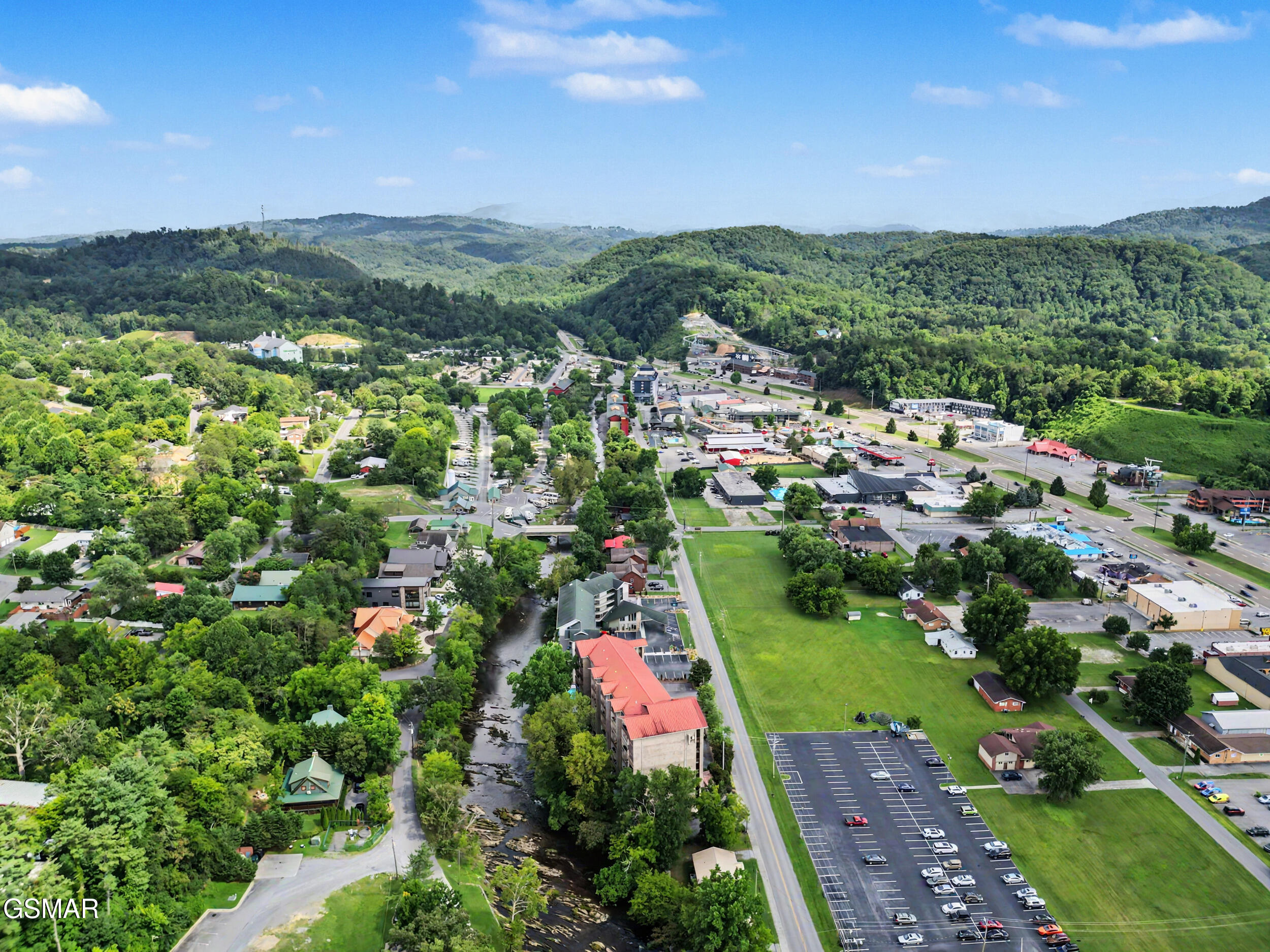 3919 S River Road Pigeon Forge TN 37863