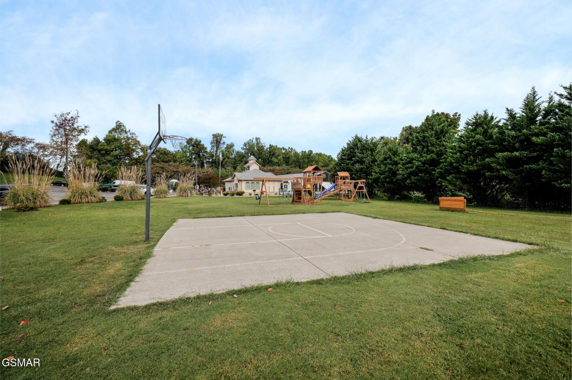 124 Plaza Drive Pigeon Forge TN 37863