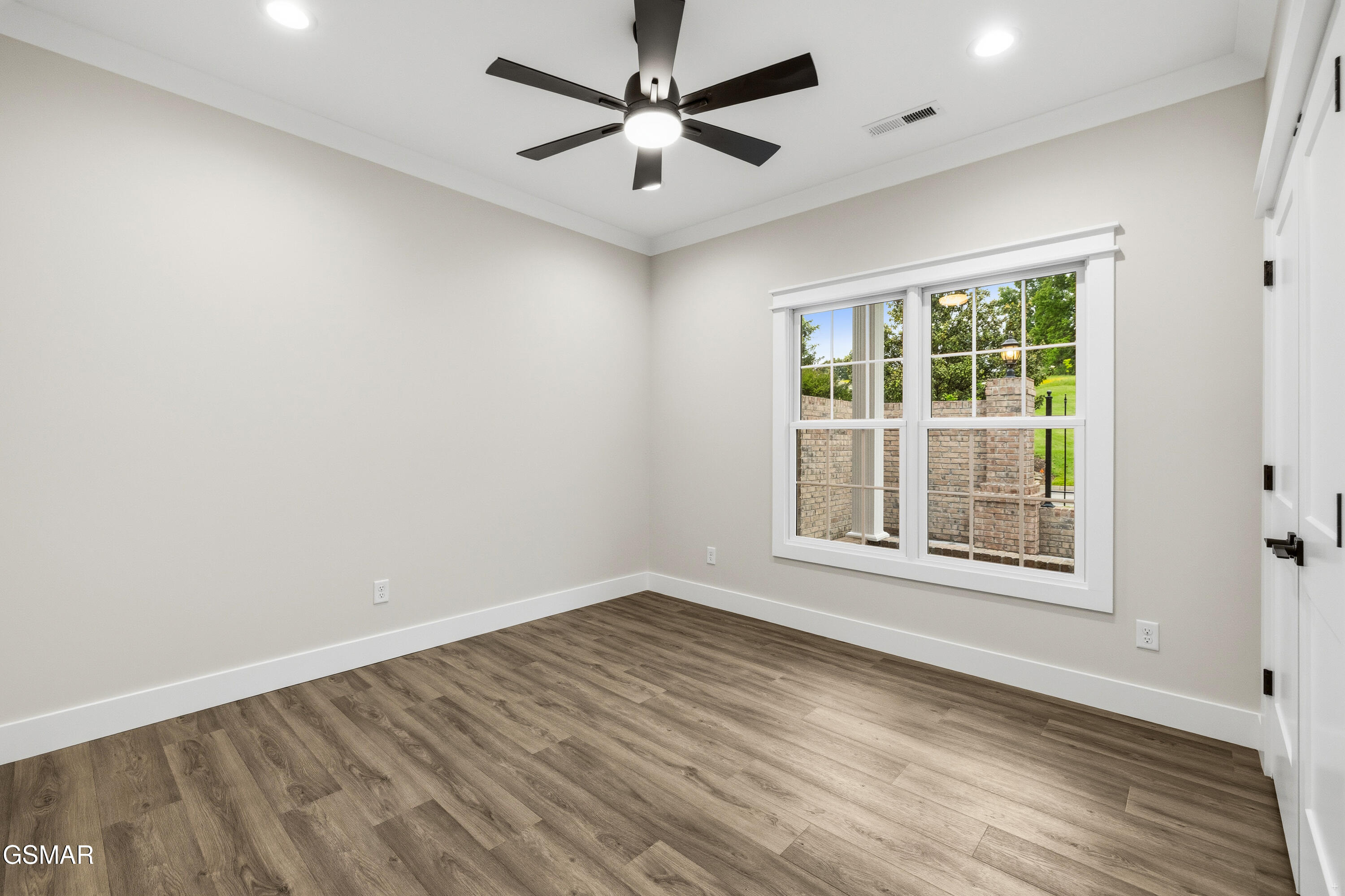 910 Fine Glen Drive Sevierville TN 37862