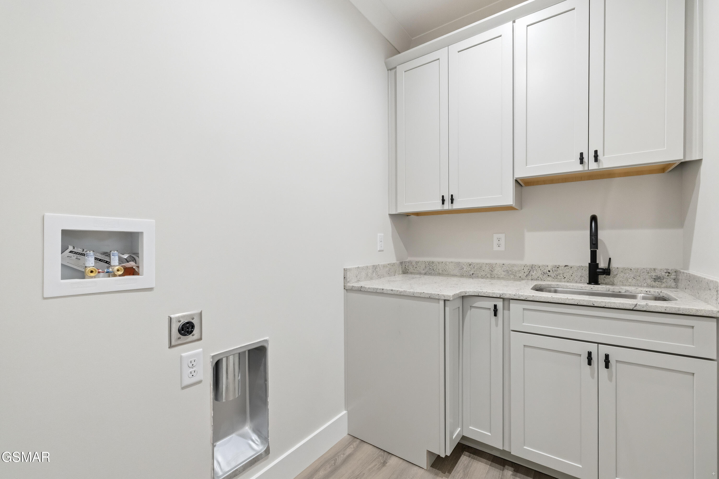 910 Fine Glen Drive Sevierville TN 37862