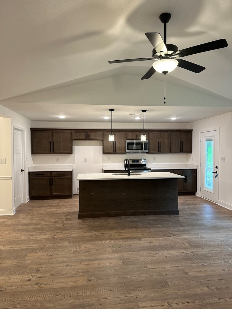 540 Henderson Road Pigeon Forge TN 37863