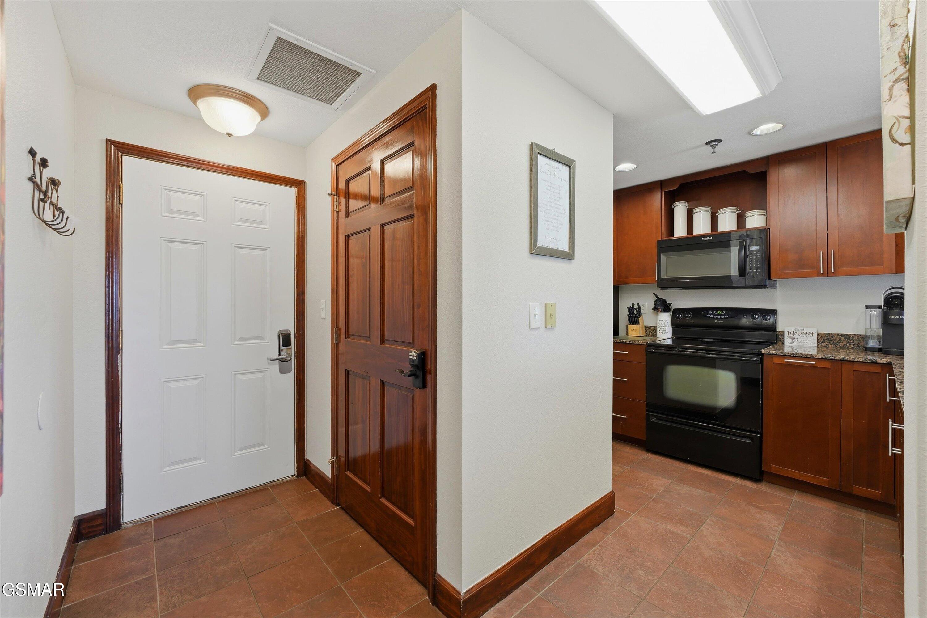 410 Big Bear Way Pigeon Forge TN 37863