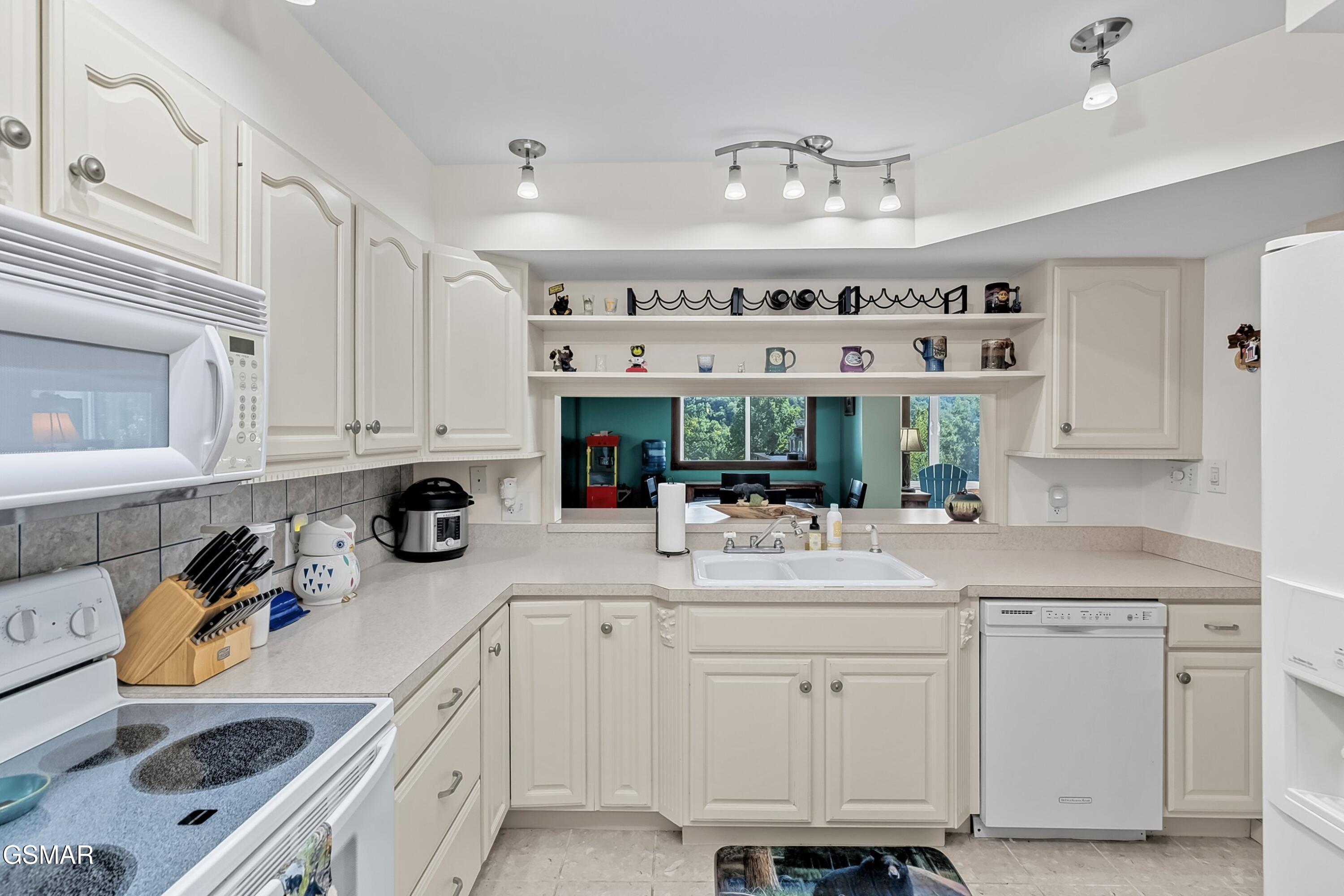 1704 Hidden Hills Road 504 Gatlinburg TN 37738