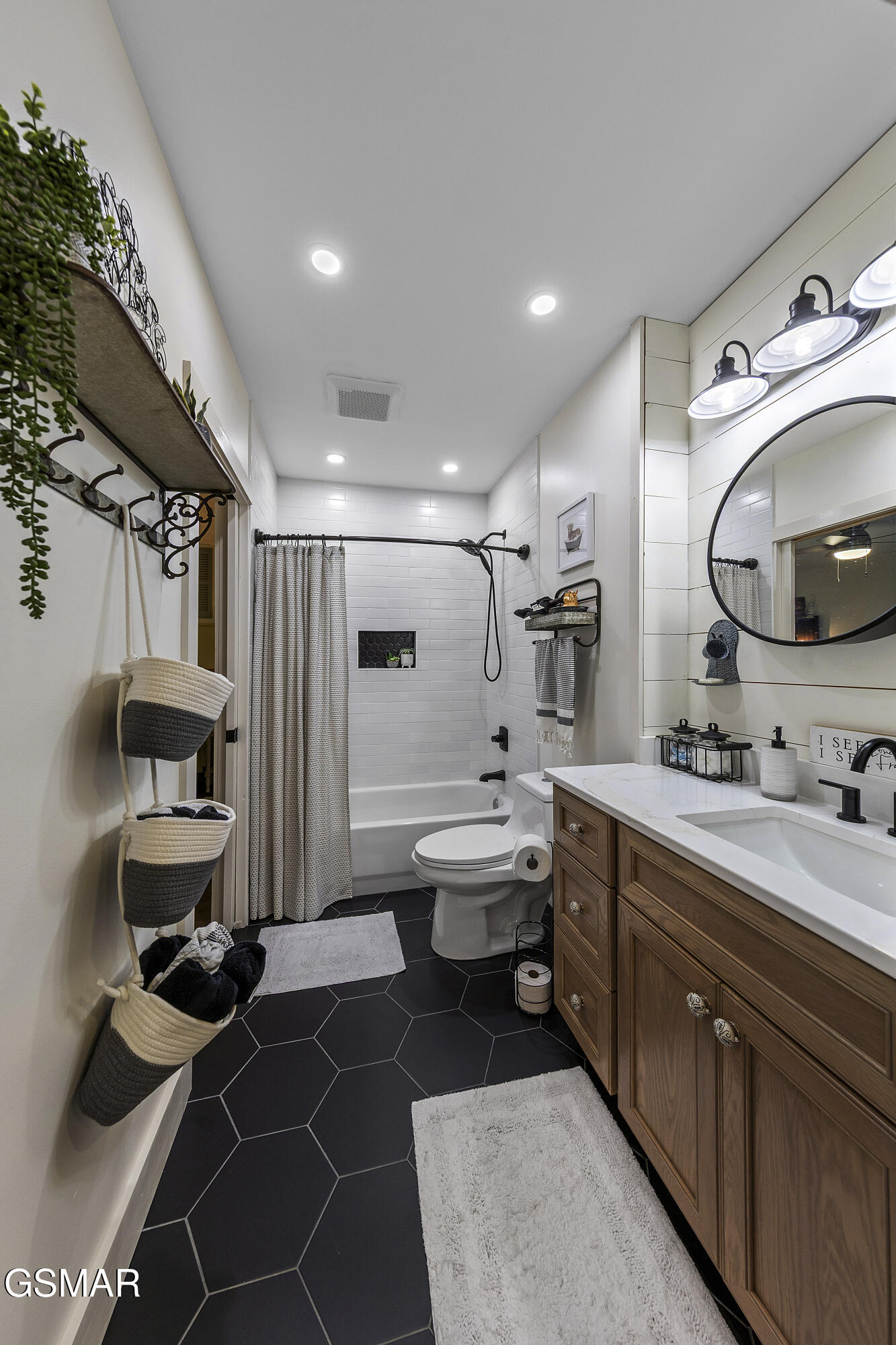 1269 Highway 139 Dandridge TN 37725