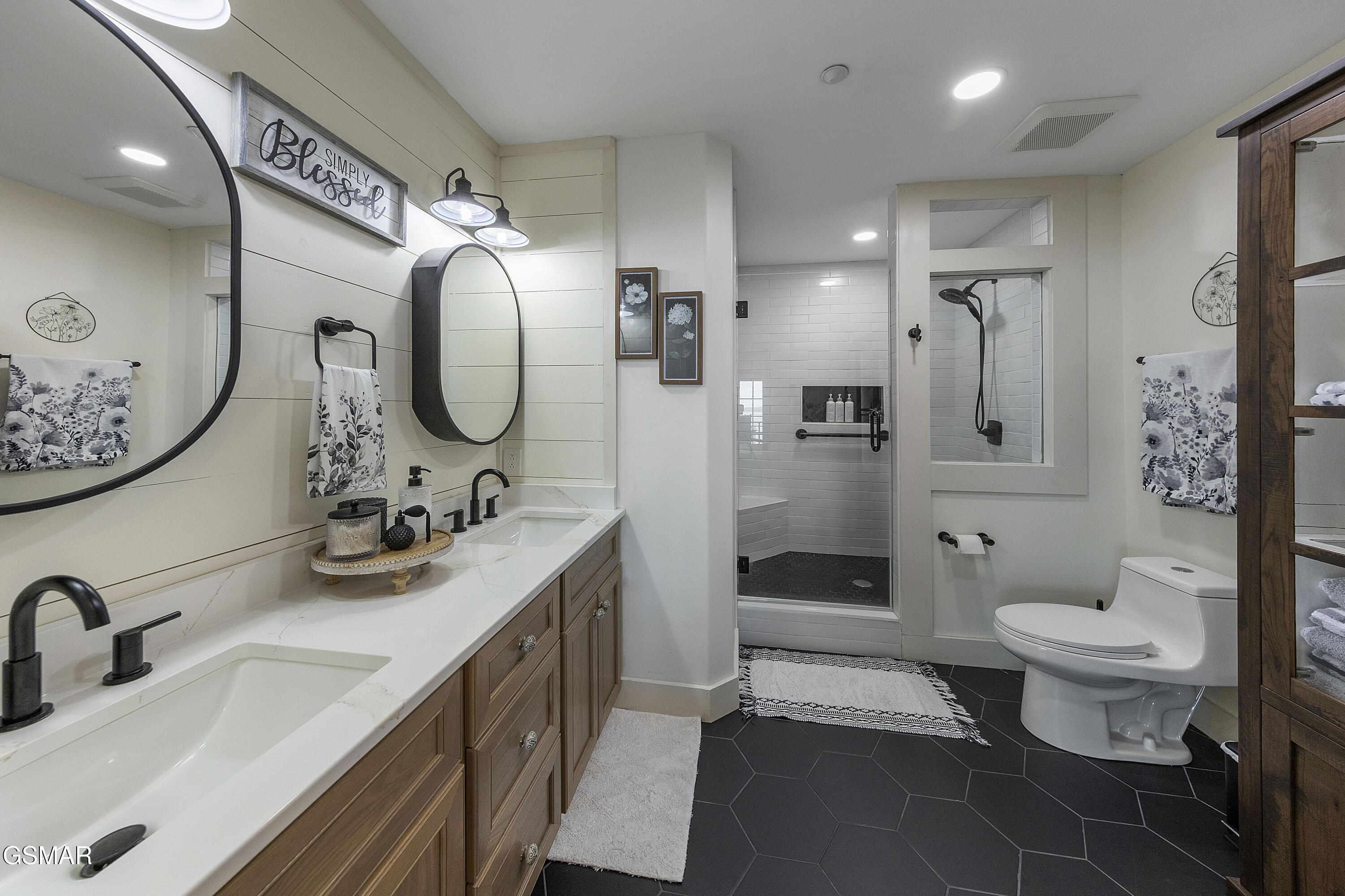 1269 Highway 139 Dandridge TN 37725