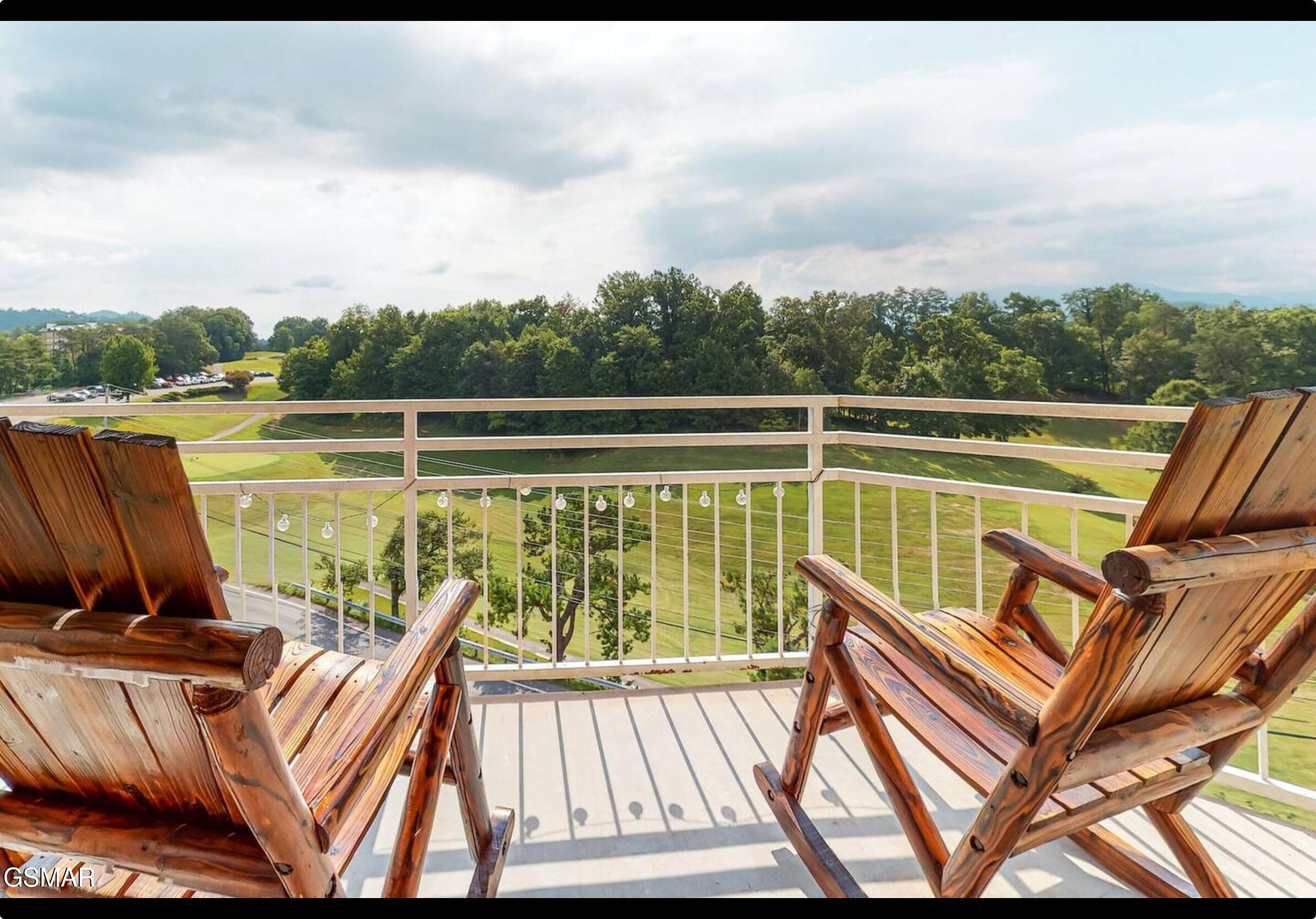 503 Dollywood Lane Pigeon Forge TN 37863