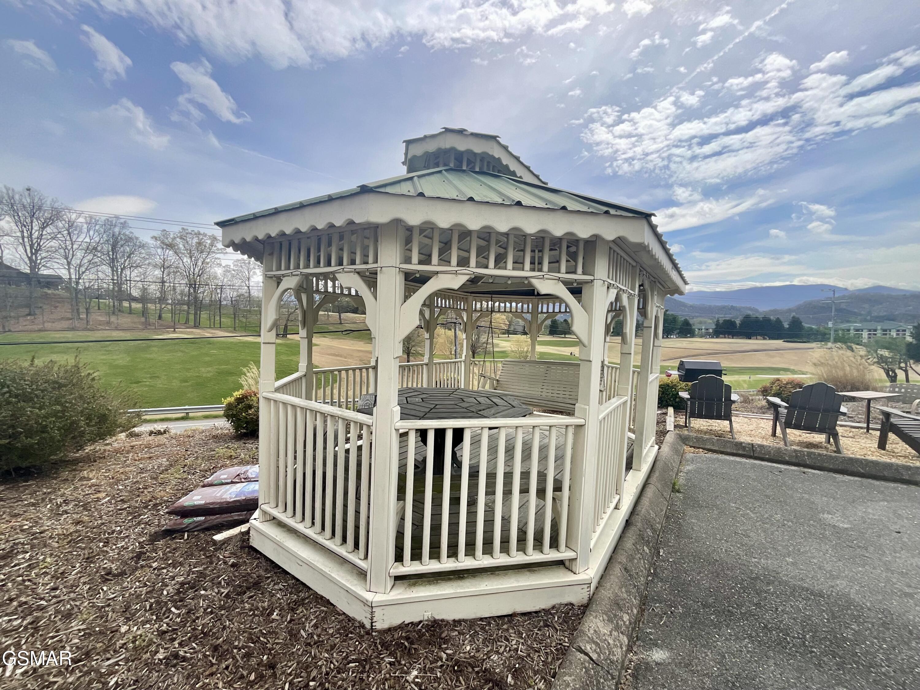 503 Dollywood Lane Pigeon Forge TN 37863