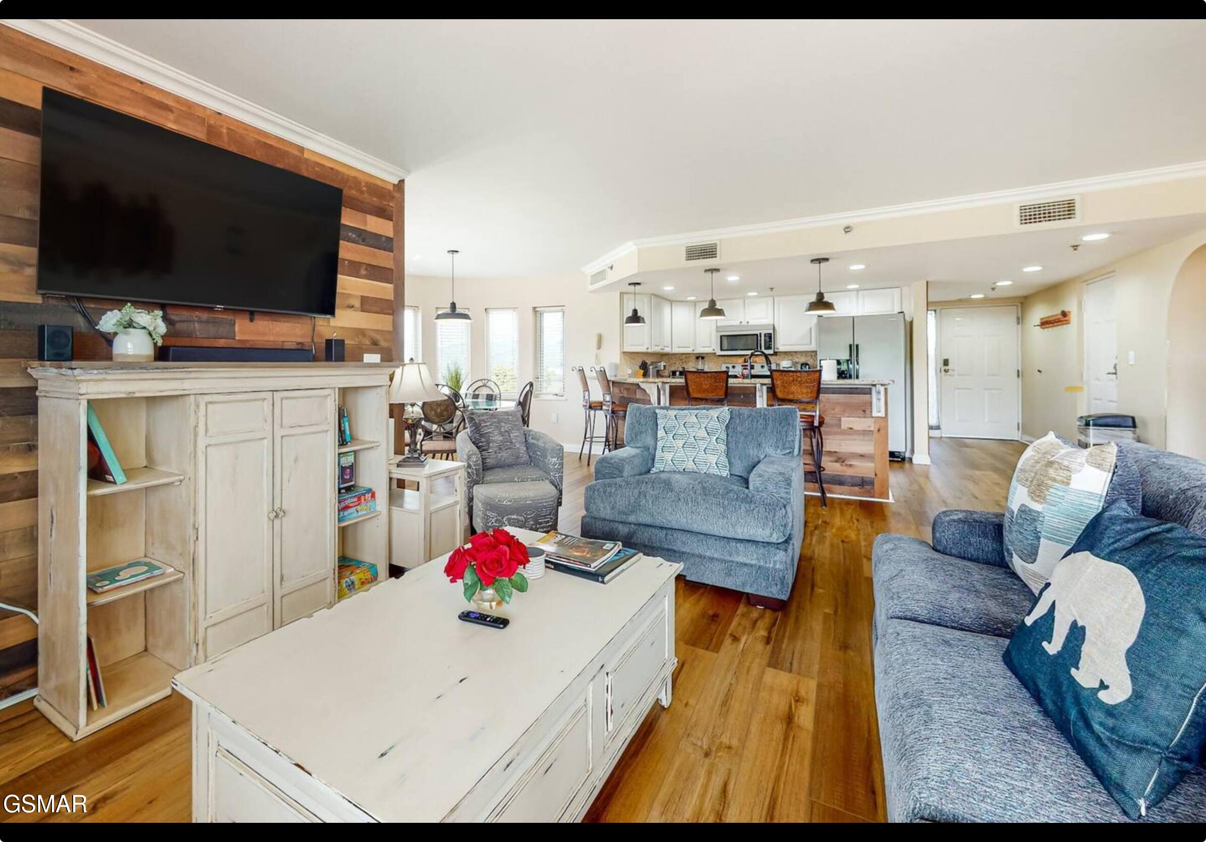 503 Dollywood Lane Pigeon Forge TN 37863