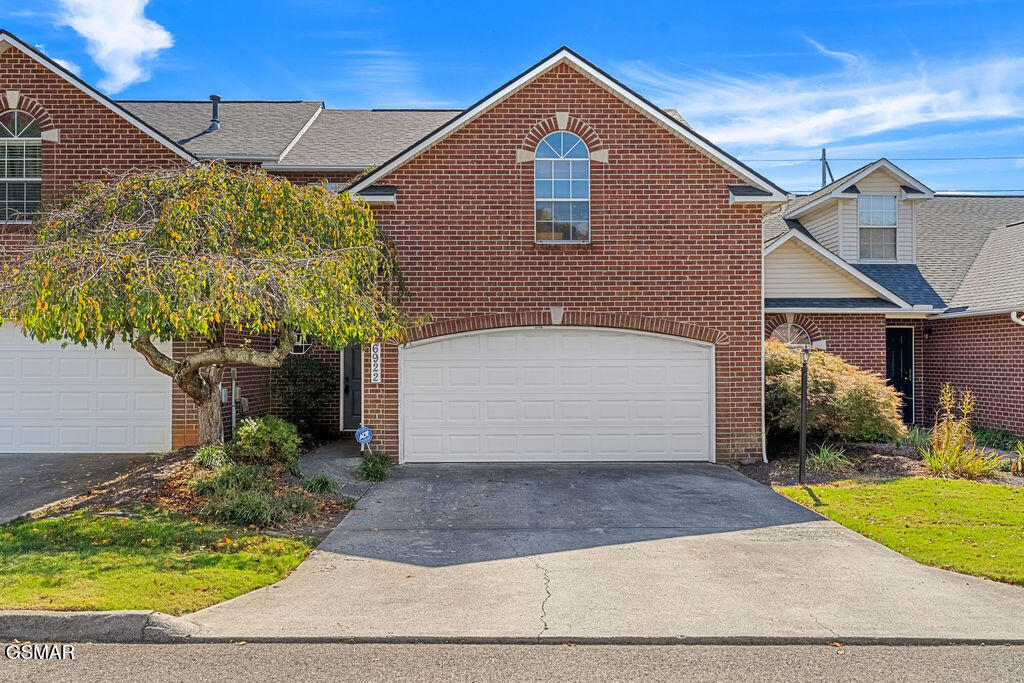 6922 Pemmbrooke Shire Lane Knoxville TN 37909