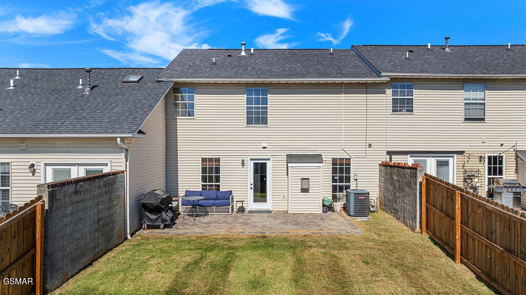 6922 Pemmbrooke Shire Lane Knoxville TN 37909