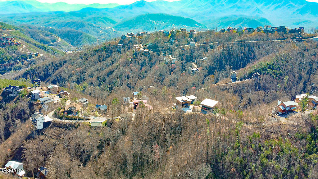 414 Red Hawk Way Gatlinburg TN 37738