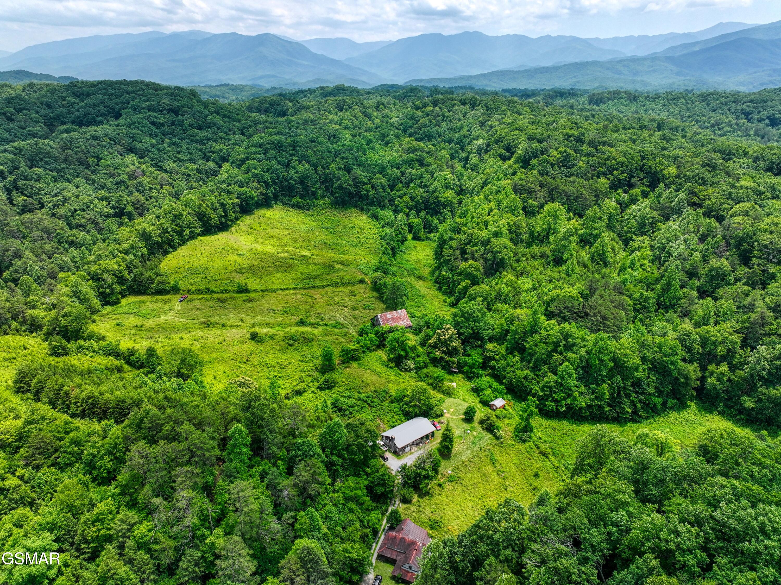 1A 4255 Lower Powdermill Road Sevierville TN 37876