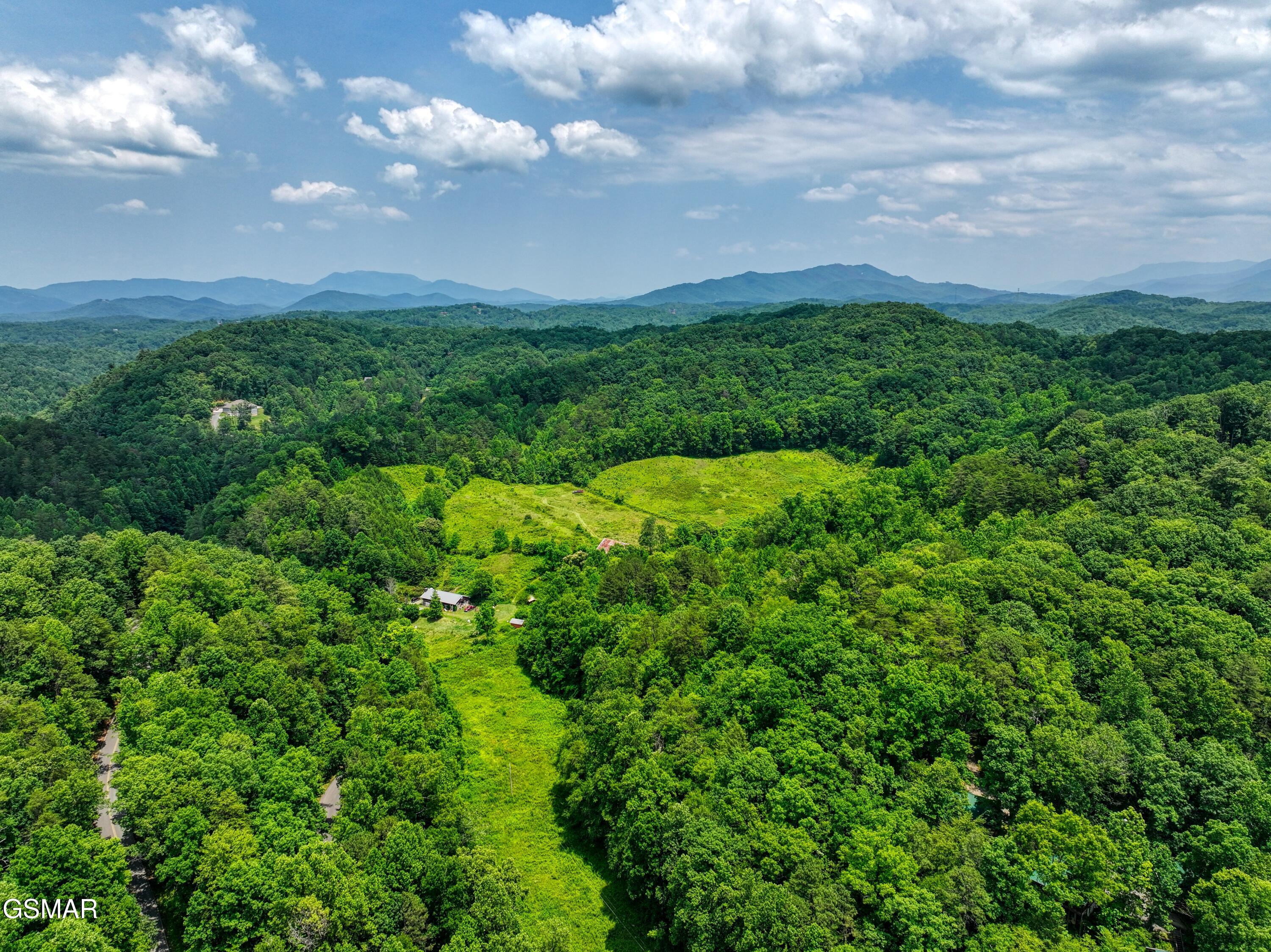1A 4255 Lower Powdermill Road Sevierville TN 37876