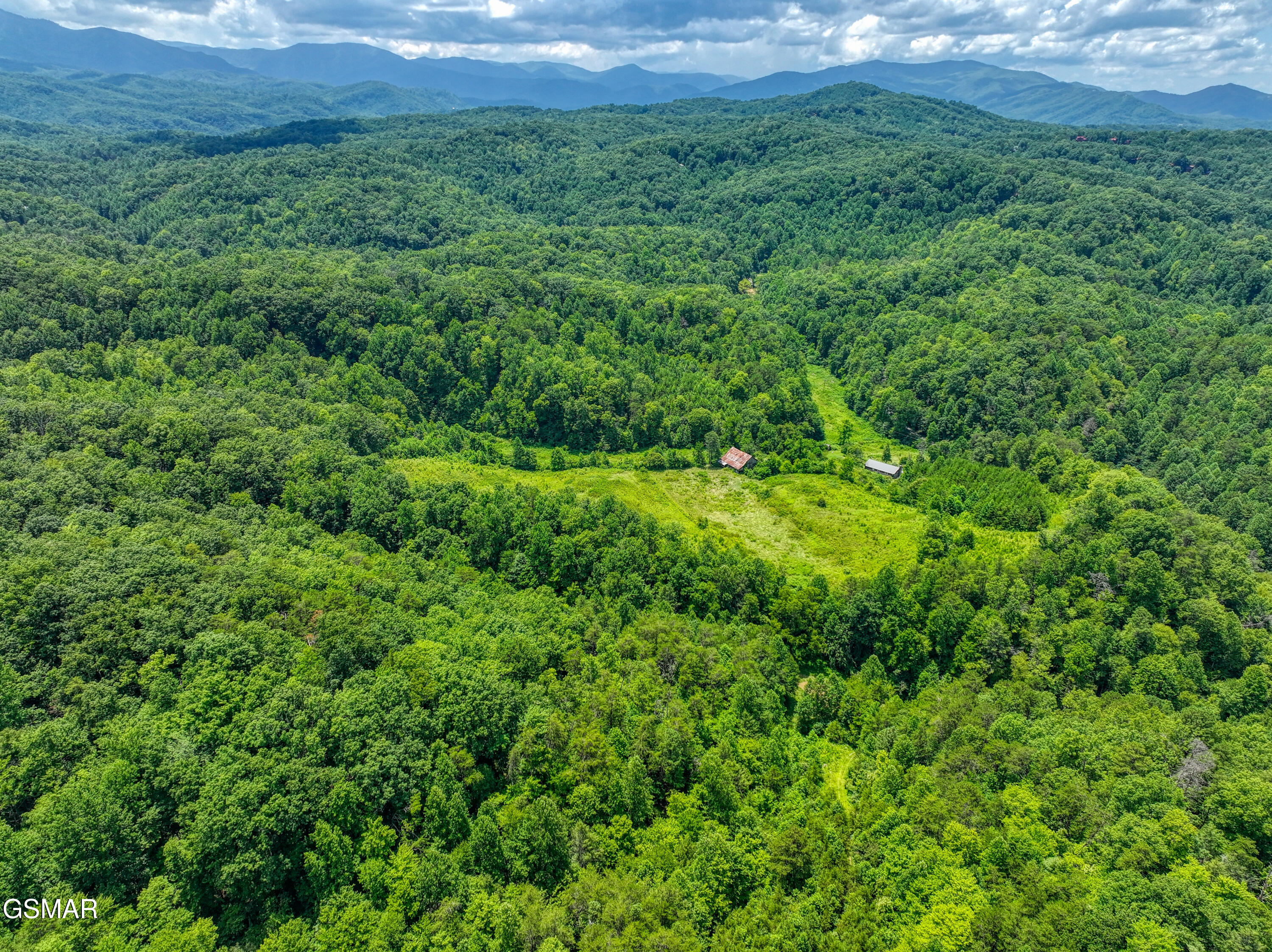 1A 4255 Lower Powdermill Road Sevierville TN 37876