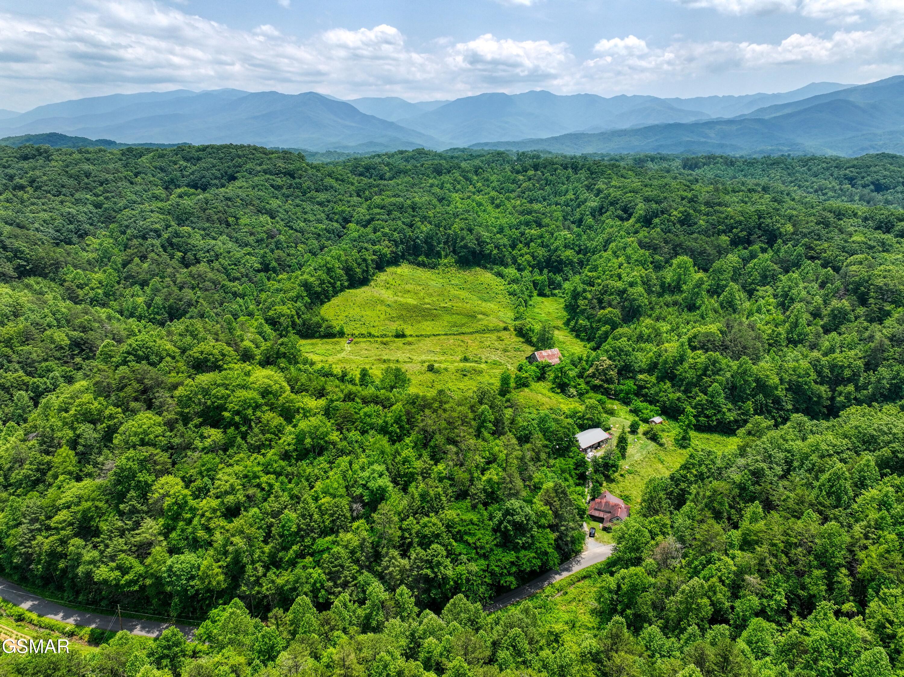 1A 4255 Lower Powdermill Road Sevierville TN 37876