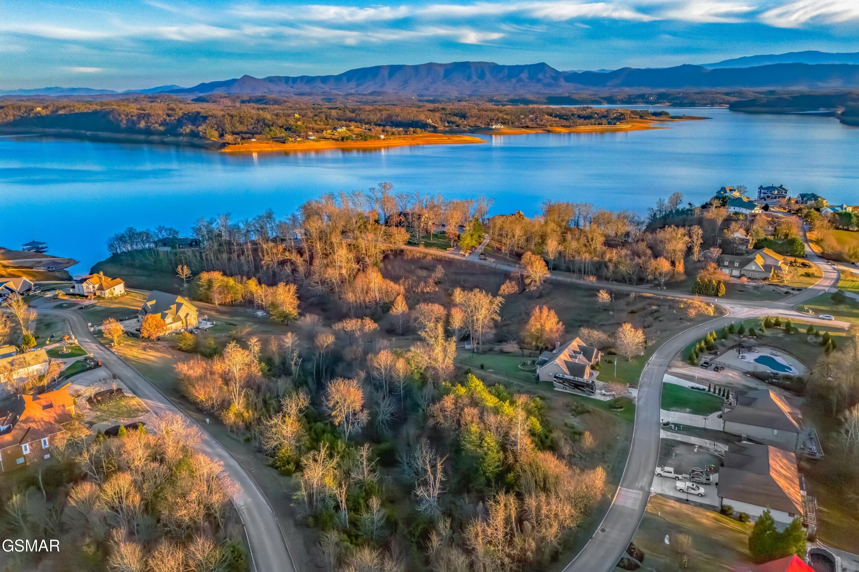 407 Riverbend Drive Dandridge TN 37725