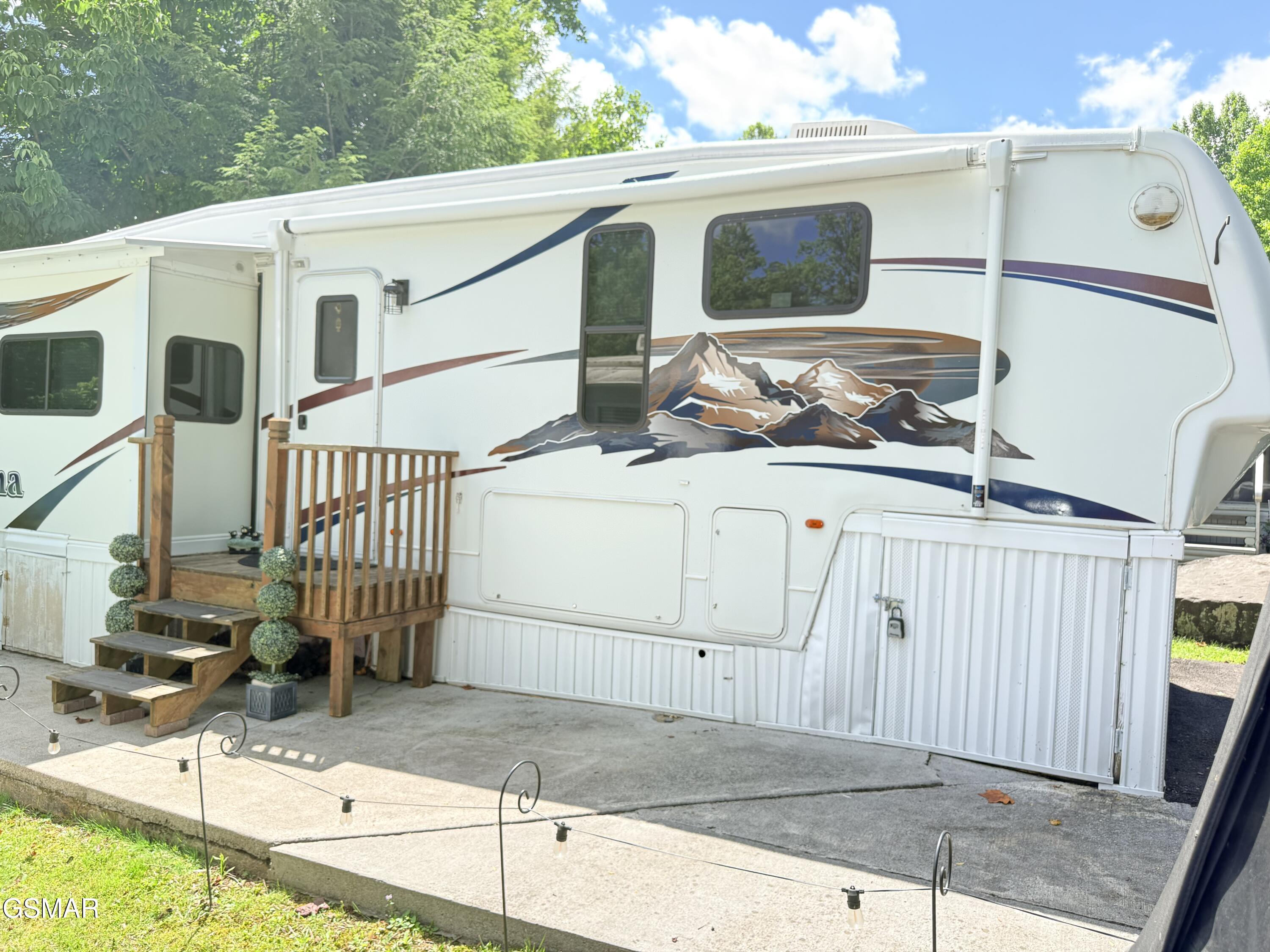 4229 E Parkway #2 Gatlinburg TN 37738