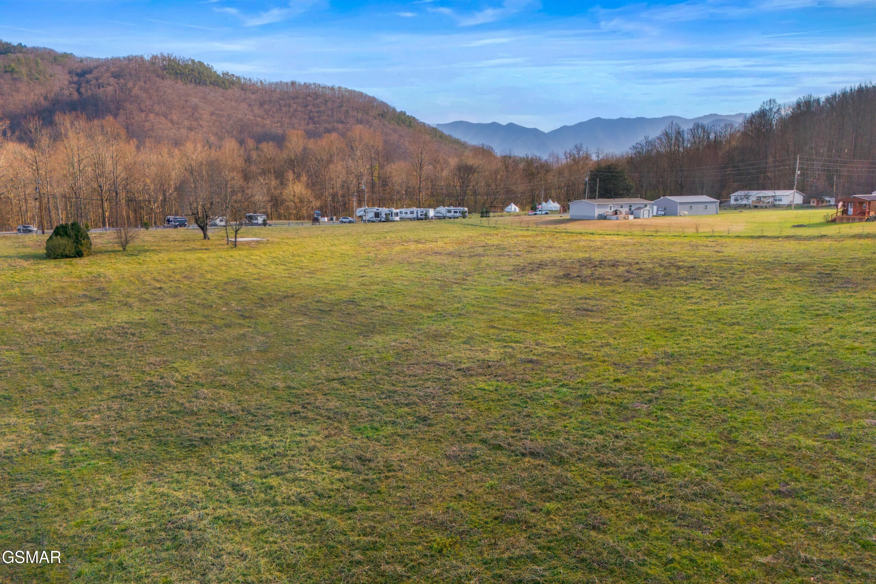 4121 Chavis Road Cosby TN 37722