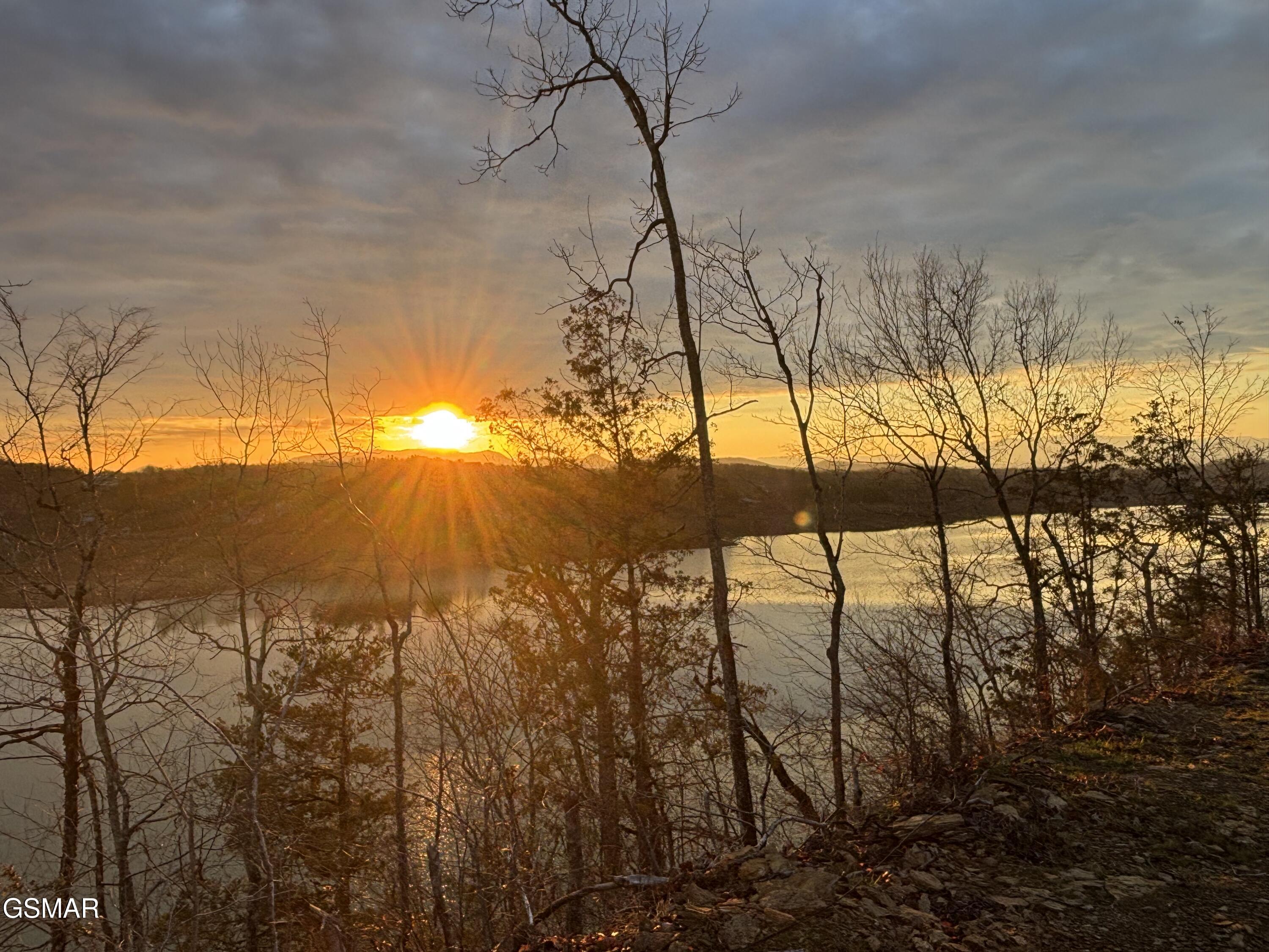 1967 Lake Oaks Way Sevierville TN 37876