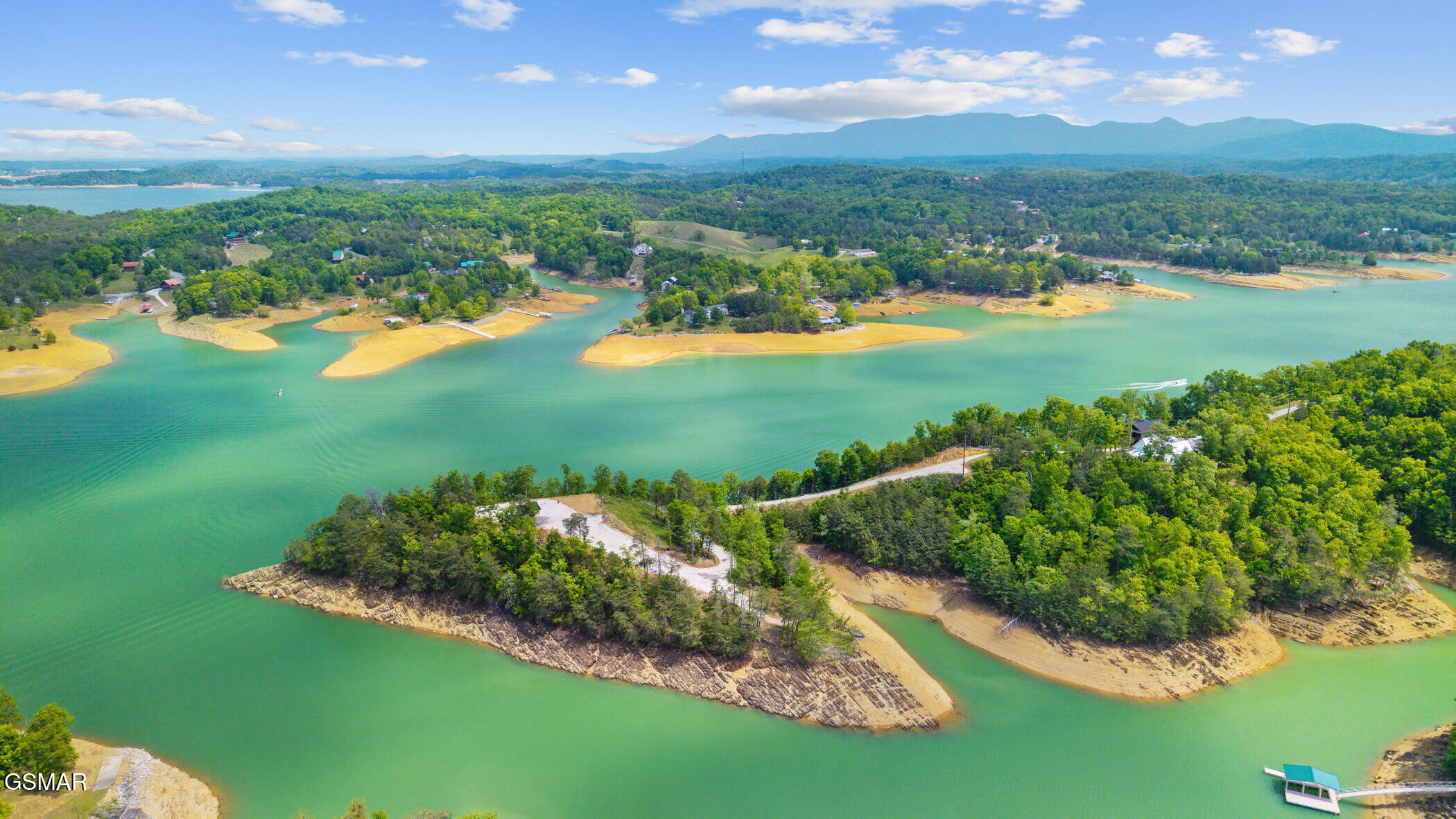 1967 Lake Oaks Way Sevierville TN 37876