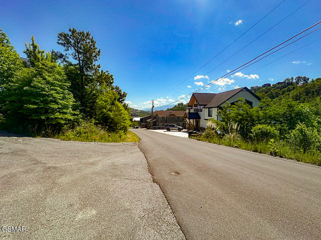 639 Pinecrest Drive Gatlinburg TN 37738