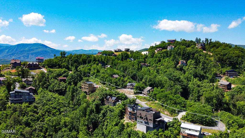 639 Pinecrest Drive Gatlinburg TN 37738
