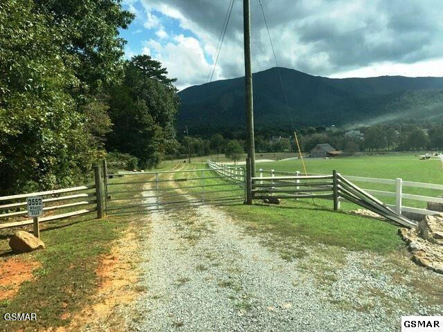 3557 Wears Valley Road Sevierville TN 37862