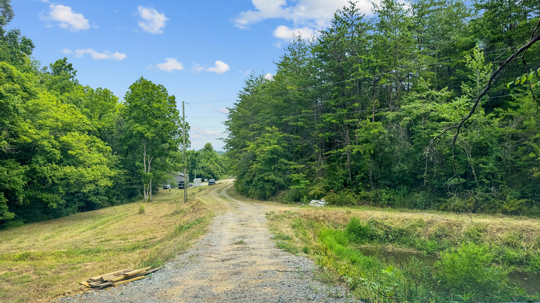 2345 Paradise Way Sevierville TN 37876