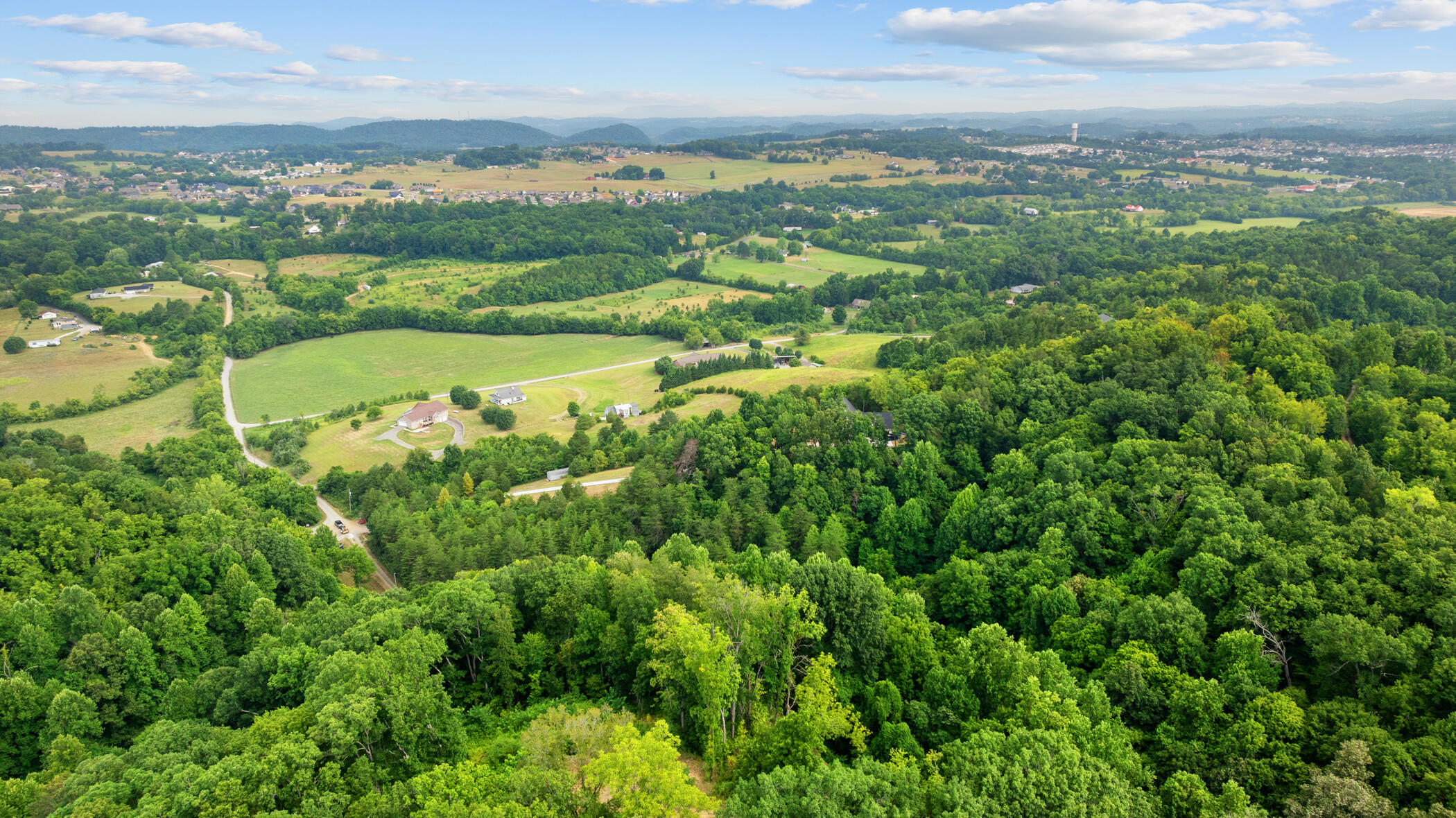 2345 Paradise Way Sevierville TN 37876