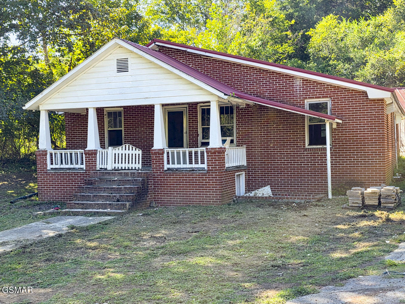 2534 Muddy Hollow Dandridge TN 37725