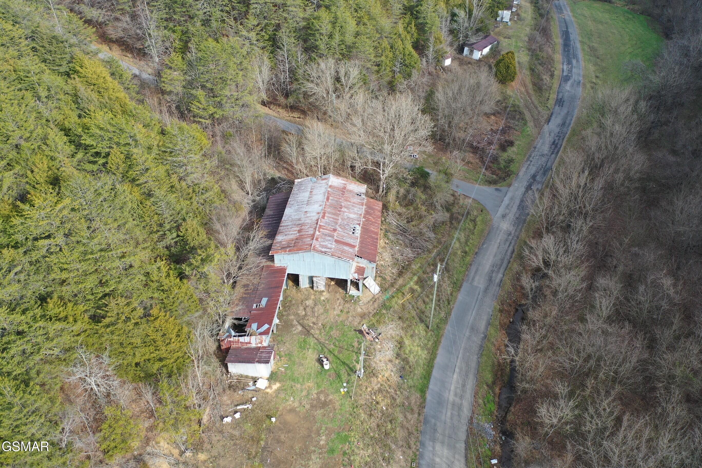2534 Muddy Hollow Dandridge TN 37725