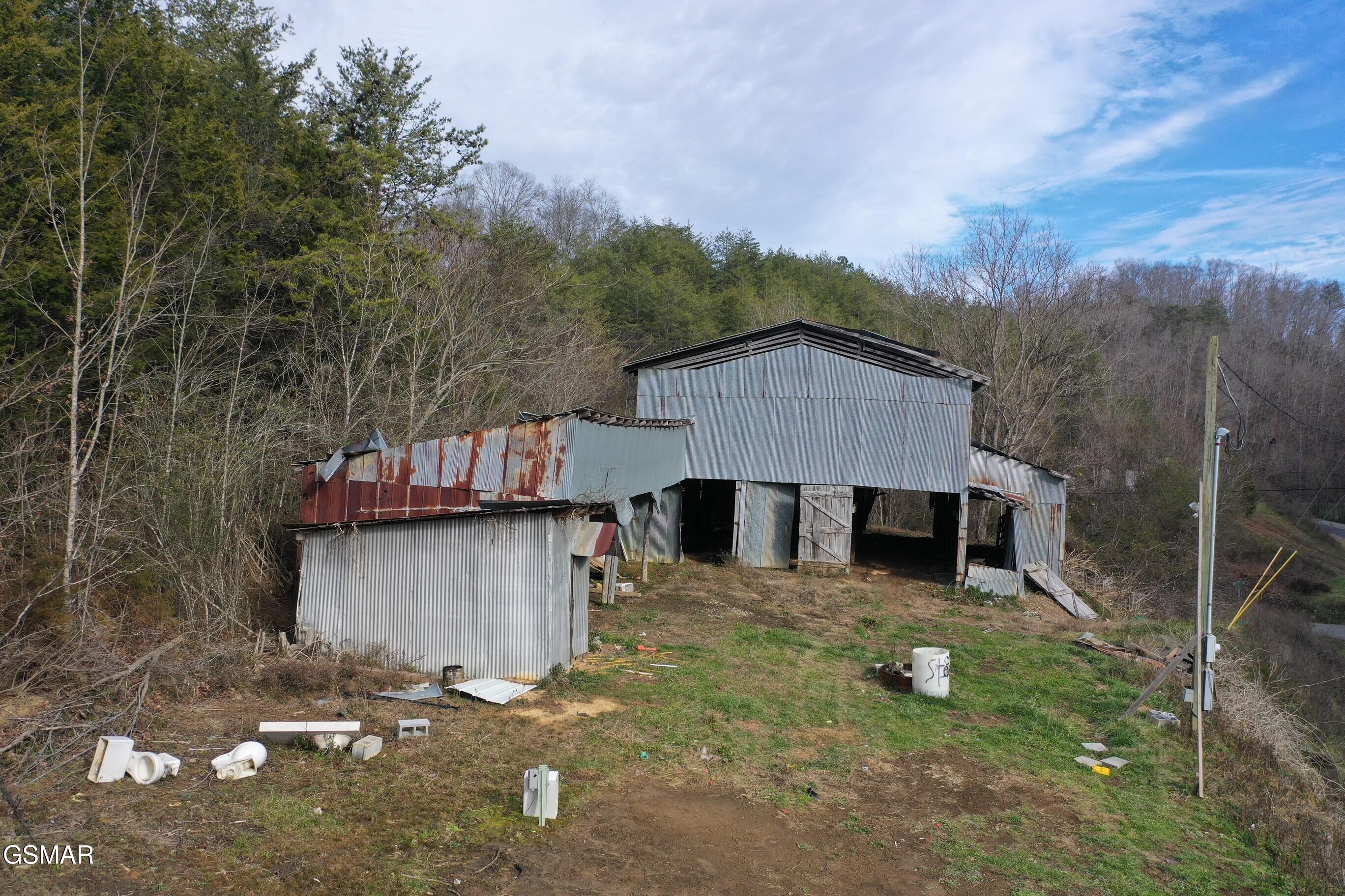 2534 Muddy Hollow Dandridge TN 37725