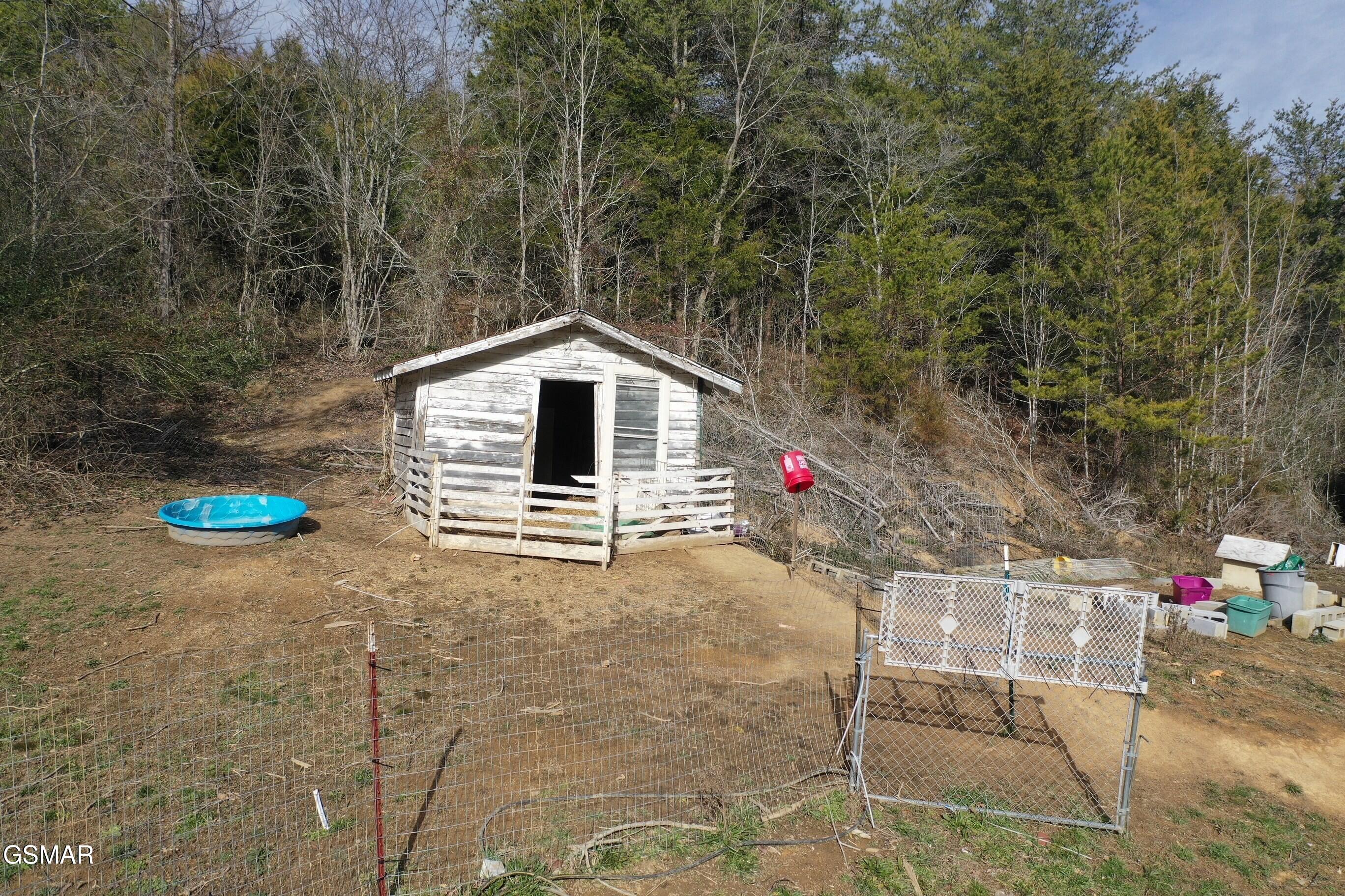 2534 Muddy Hollow Dandridge TN 37725