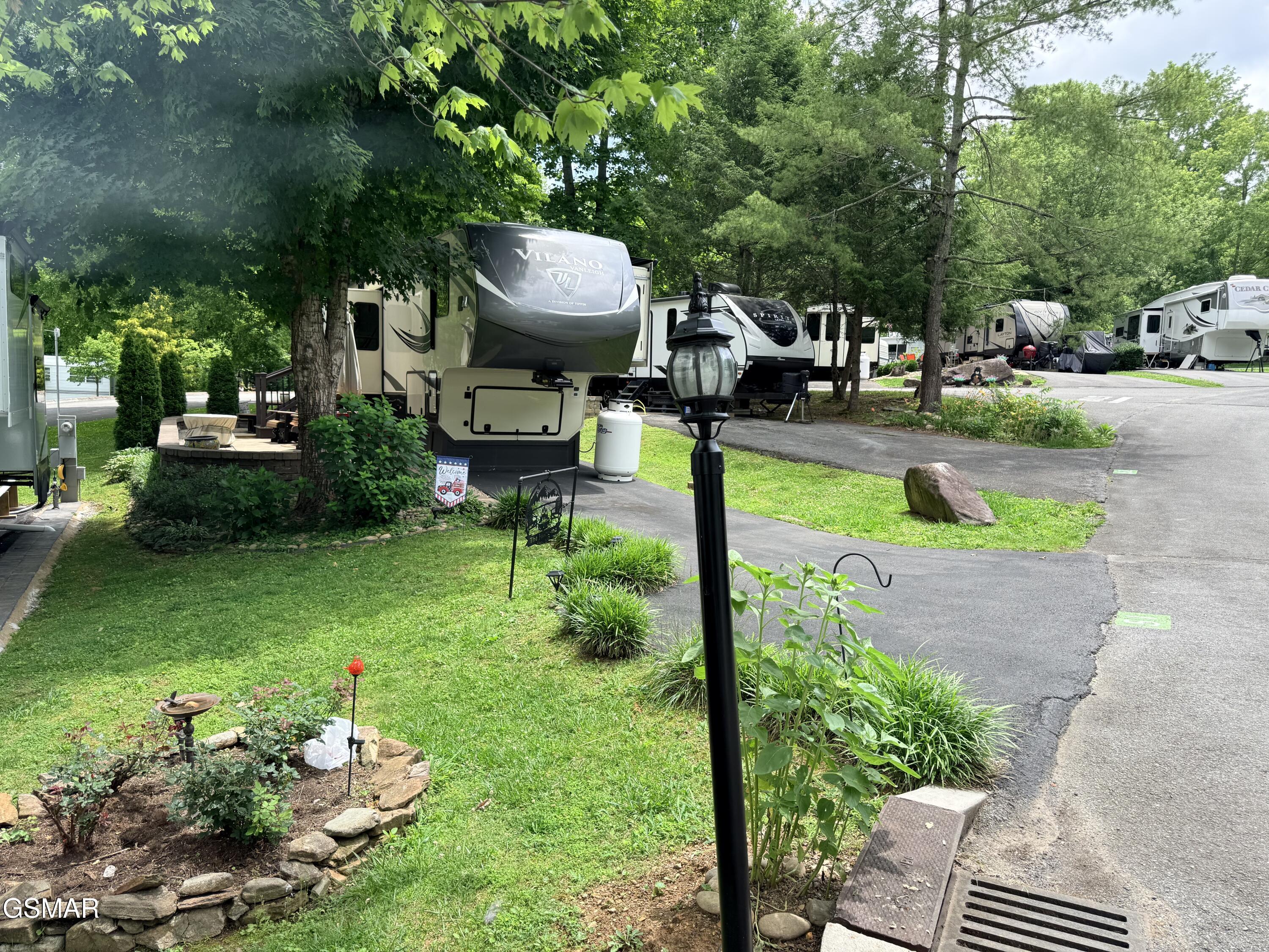 4229 E Parkway #051 Gatlinburg TN 37738