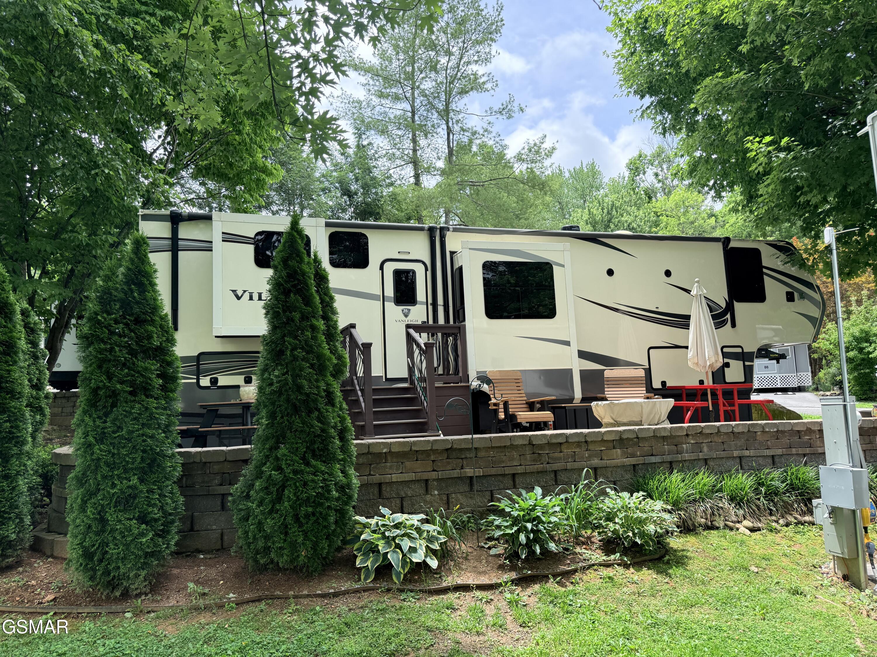 4229 E Parkway #051 Gatlinburg TN 37738