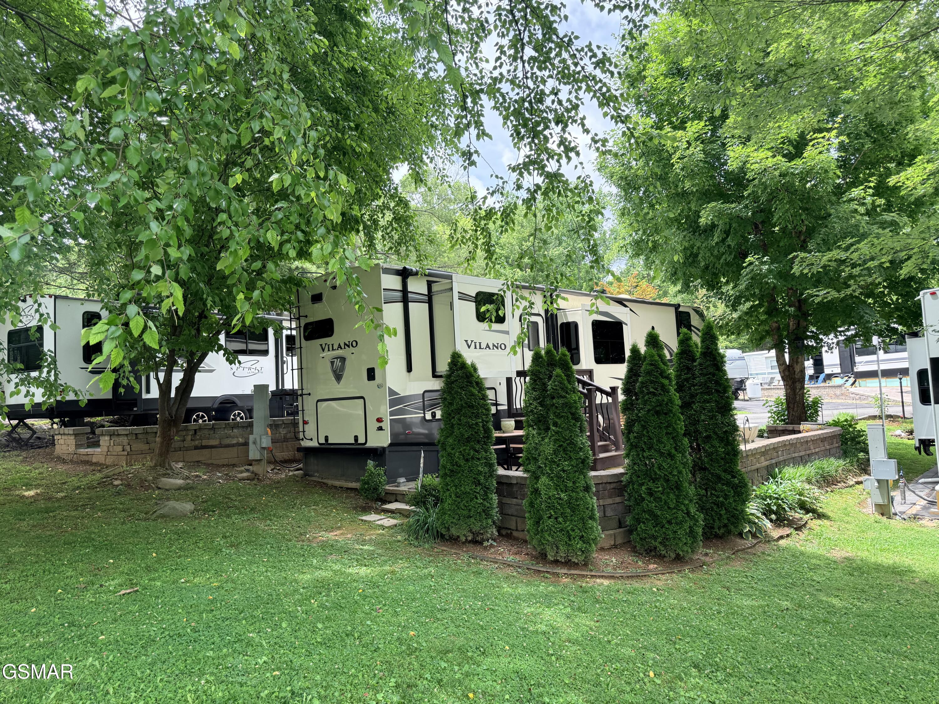4229 E Parkway #051 Gatlinburg TN 37738
