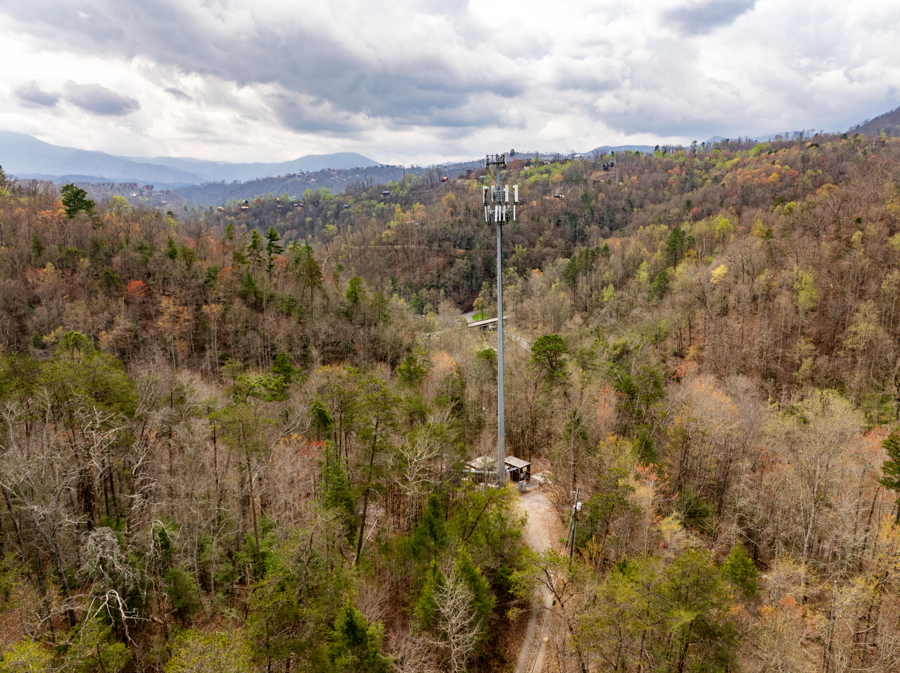 4274 S King Branch Road Sevierville TN 37876