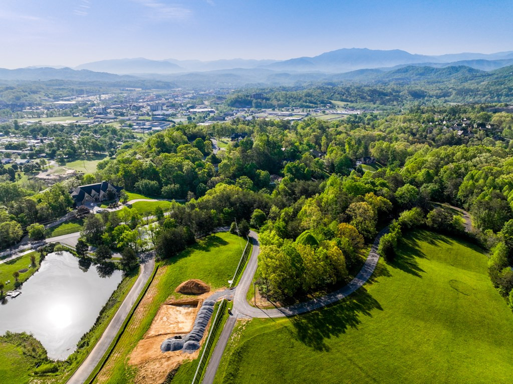 1140 Crestview Drive Pigeon Forge TN 37863