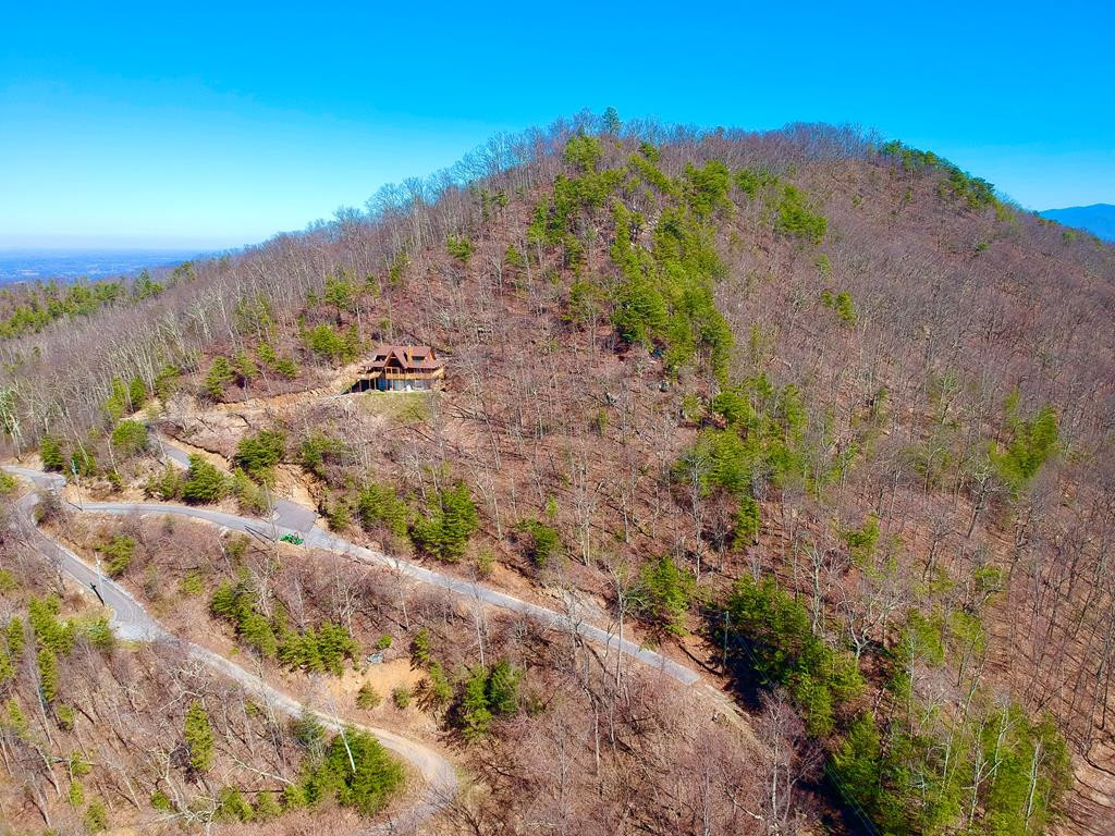 1-A Ravens Den Way Sevierville TN 37862