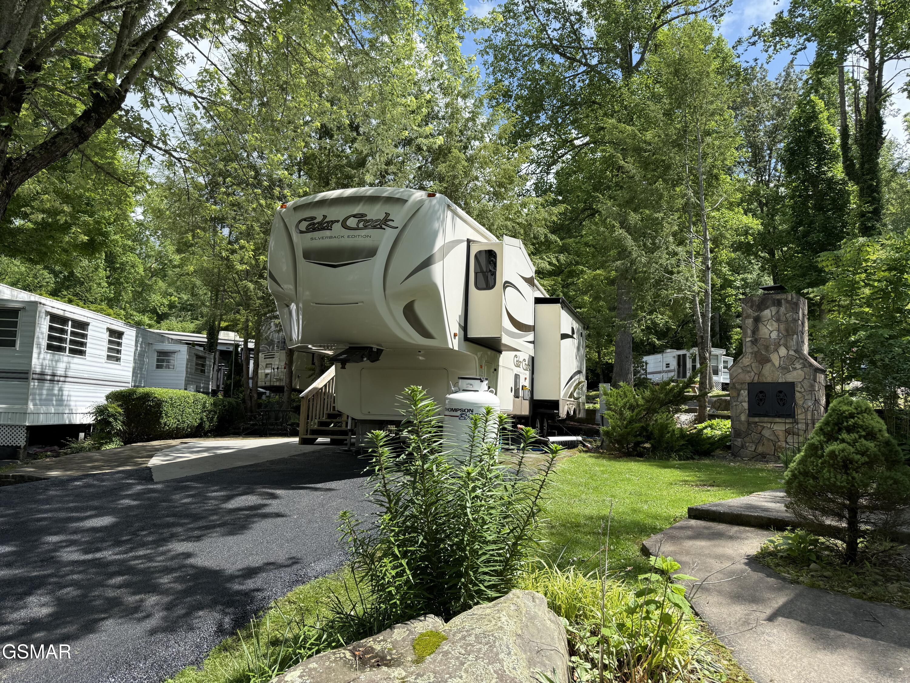 4229 E Parkway #78 Gatlinburg TN 37738