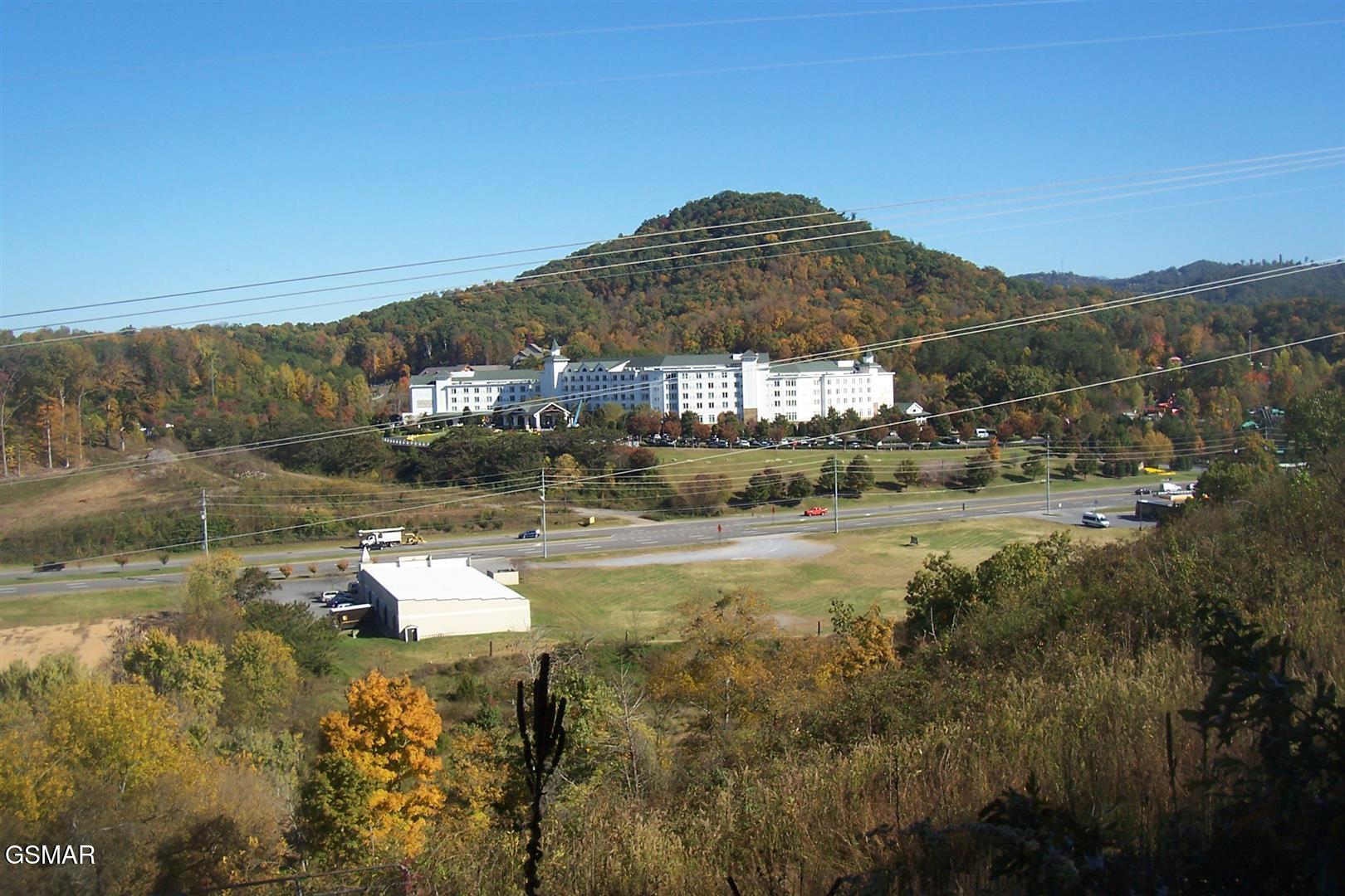 4B-R Jake Thomas Road Pigeon Forge TN 37863