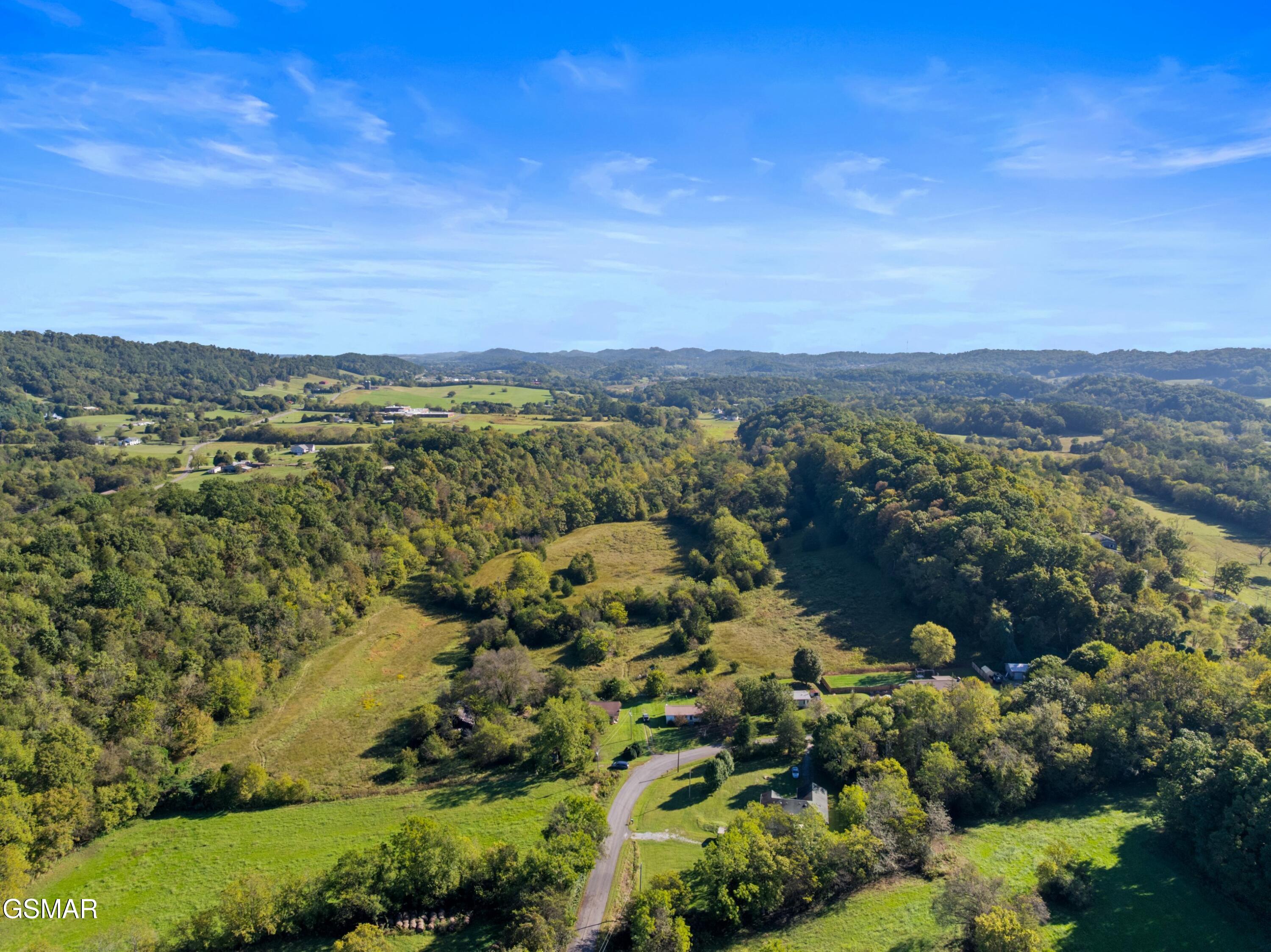 792 Rh Ellis Road Dandridge TN 37725