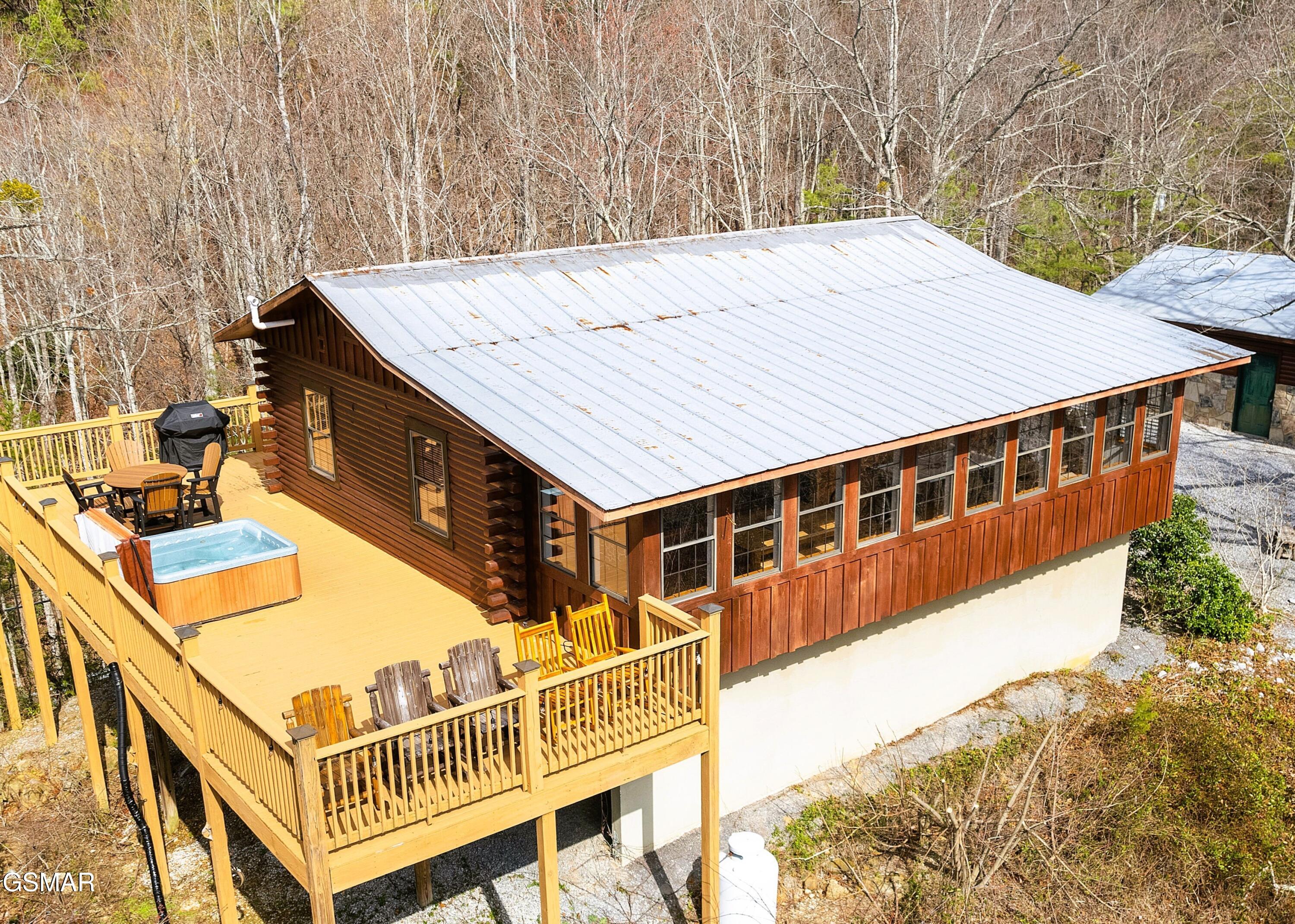 2759 Hatcher Mountain Road Sevierville TN 37862