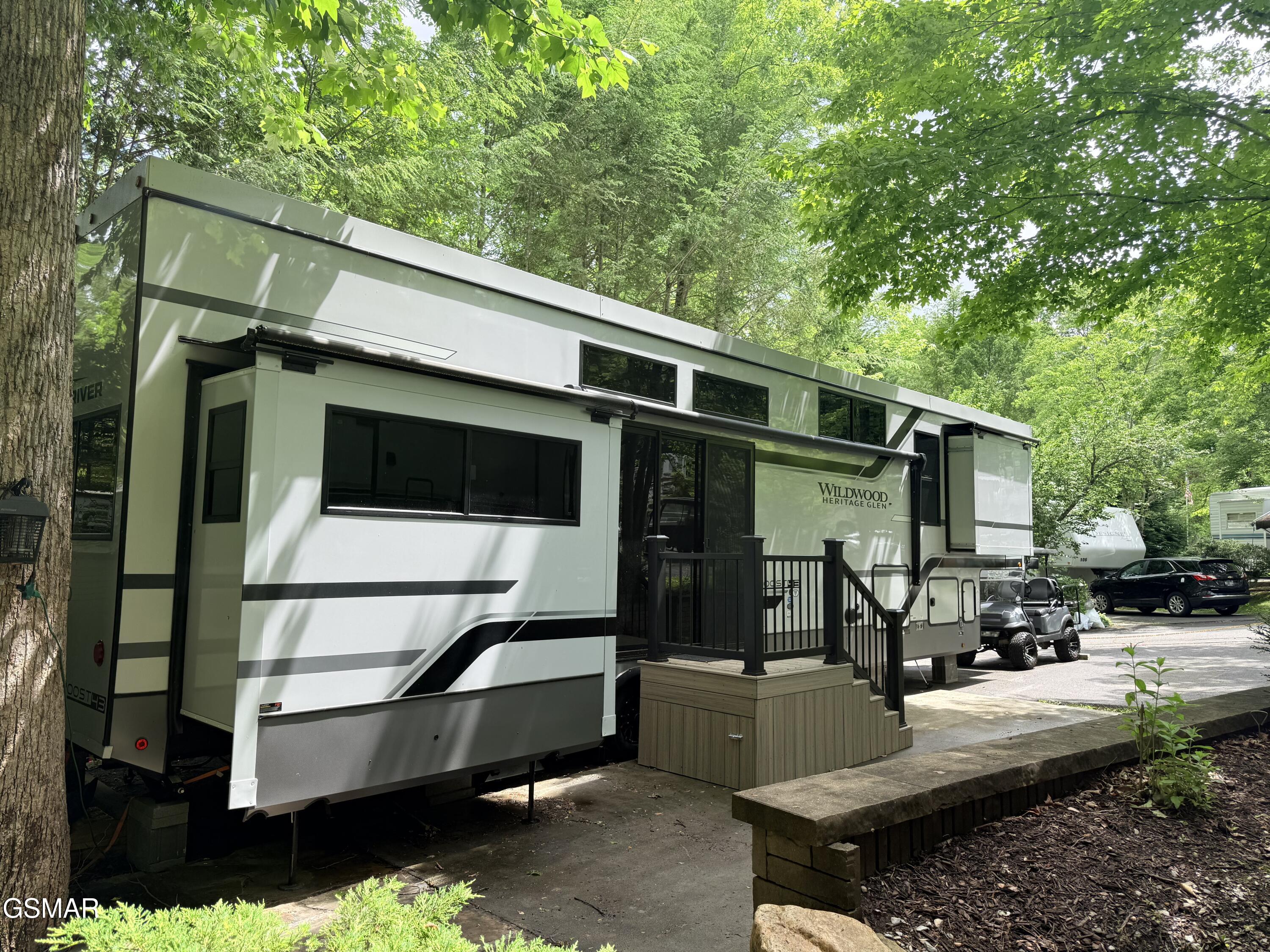 4229 E Parkway #32 Gatlinburg TN 37738